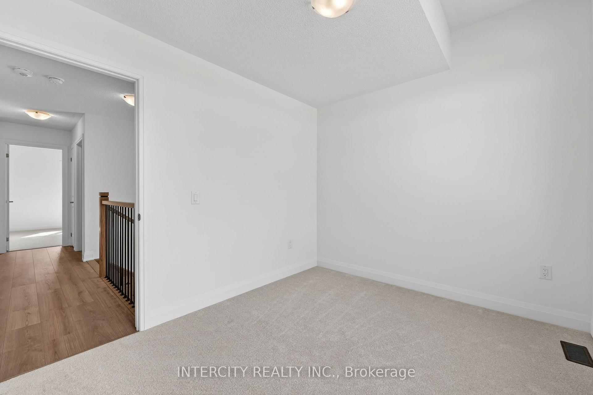 Photo 37 of 18 Legacy Circle, Wasaga Beach — HOMEH