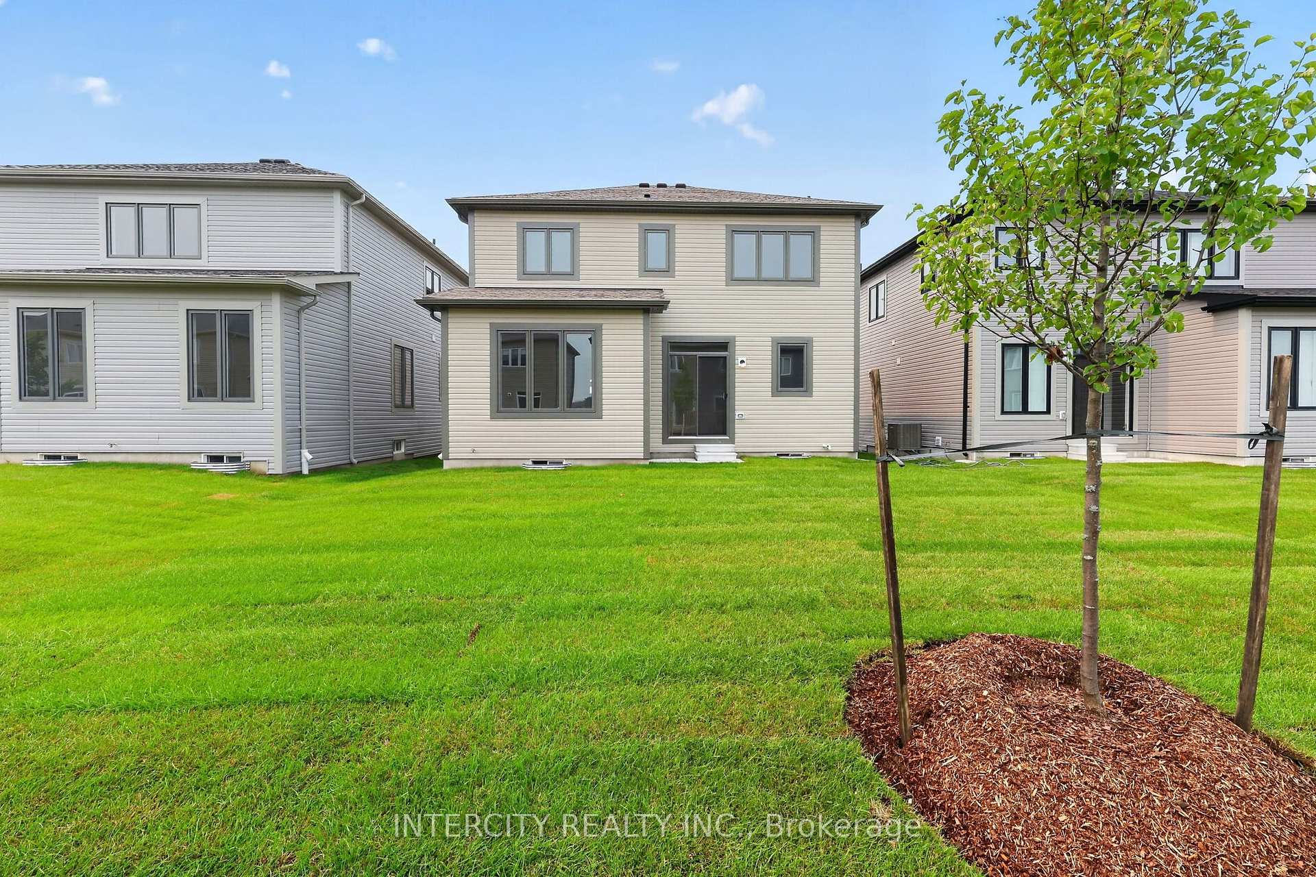Photo 41 of 18 Legacy Circle, Wasaga Beach — HOMEH