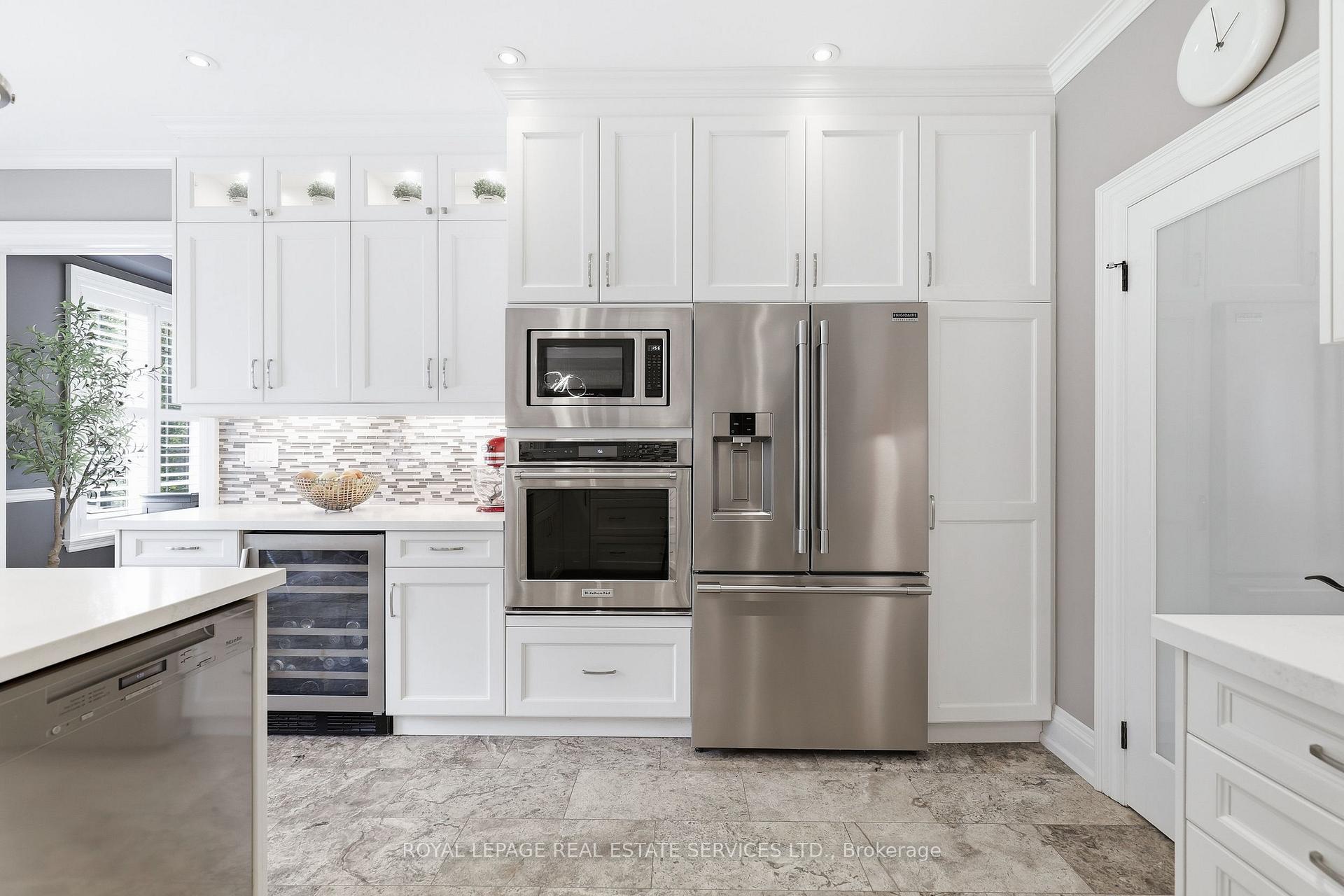Photo 14 of 2149 Alderbrook Drive, Oakville, Westmount — HOMEH