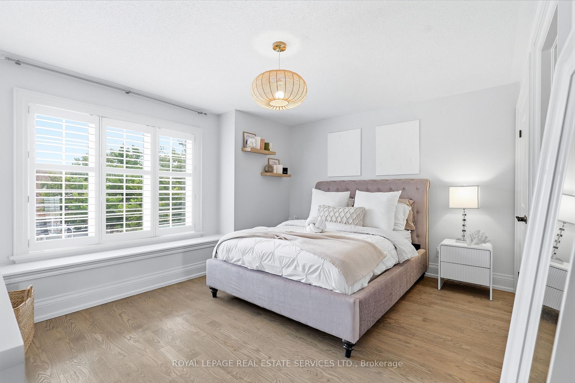 Photo 33 of 2149 Alderbrook Drive, Oakville, Westmount — HOMEH