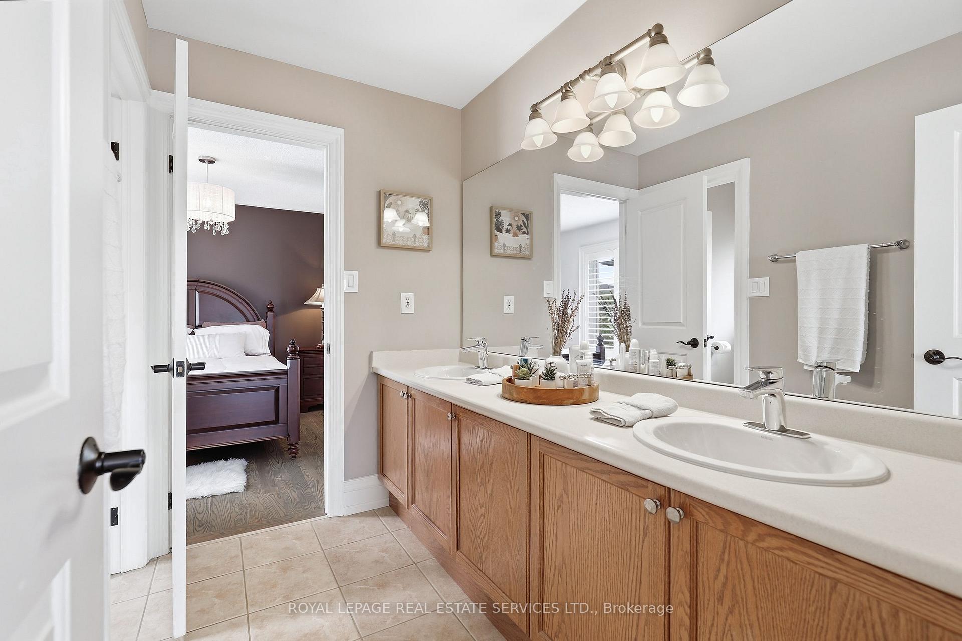 Photo 35 of 2149 Alderbrook Drive, Oakville, Westmount — HOMEH