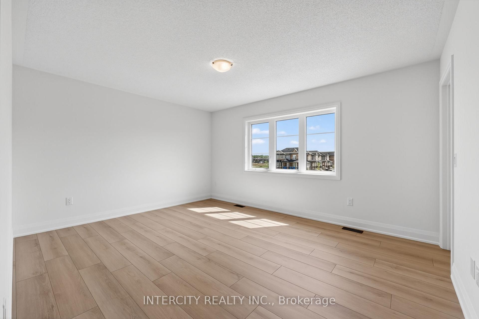Photo 22 of 22 Legacy Circle, Wasaga Beach — HOMEH