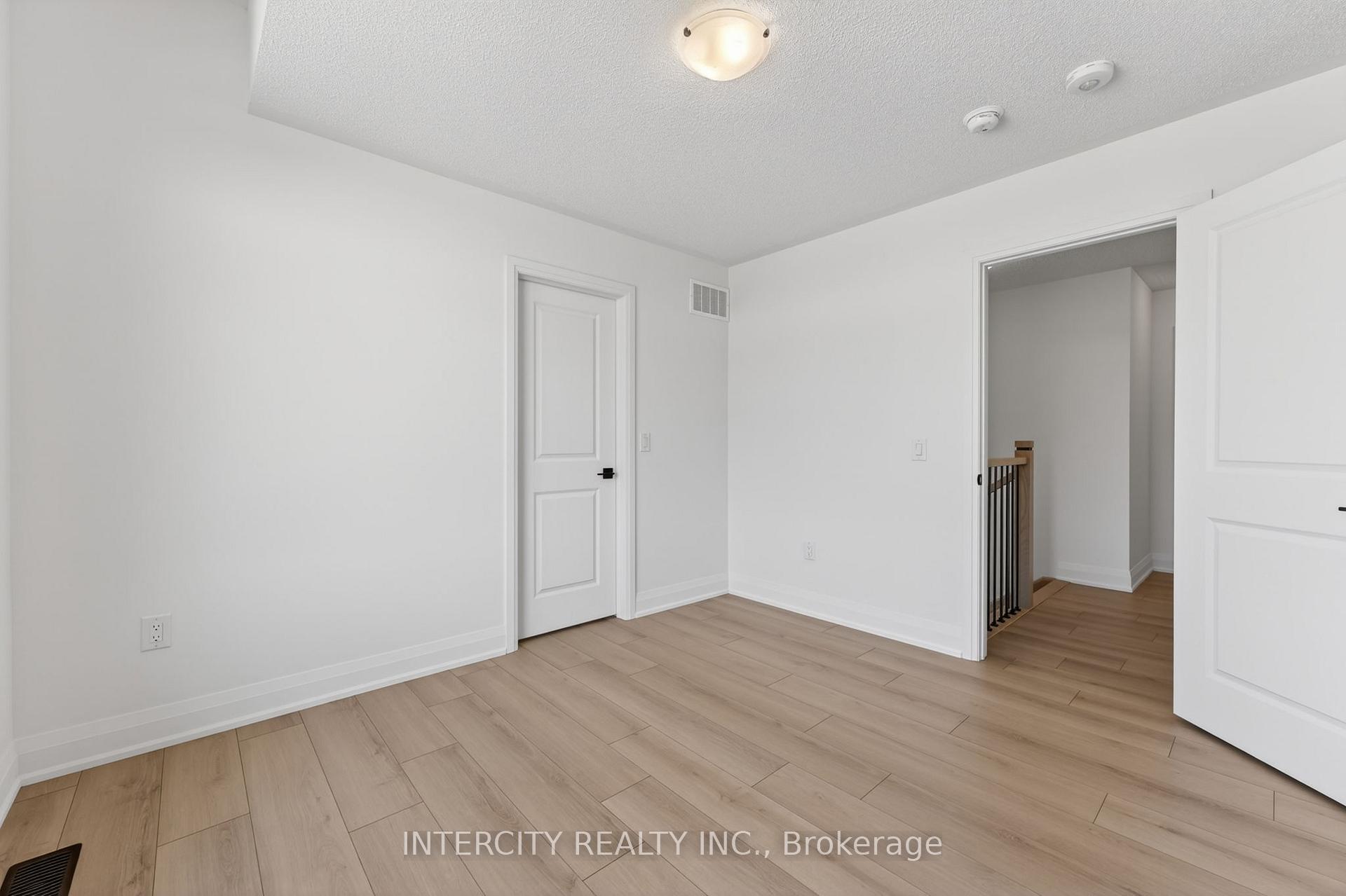 Photo 29 of 22 Legacy Circle, Wasaga Beach — HOMEH