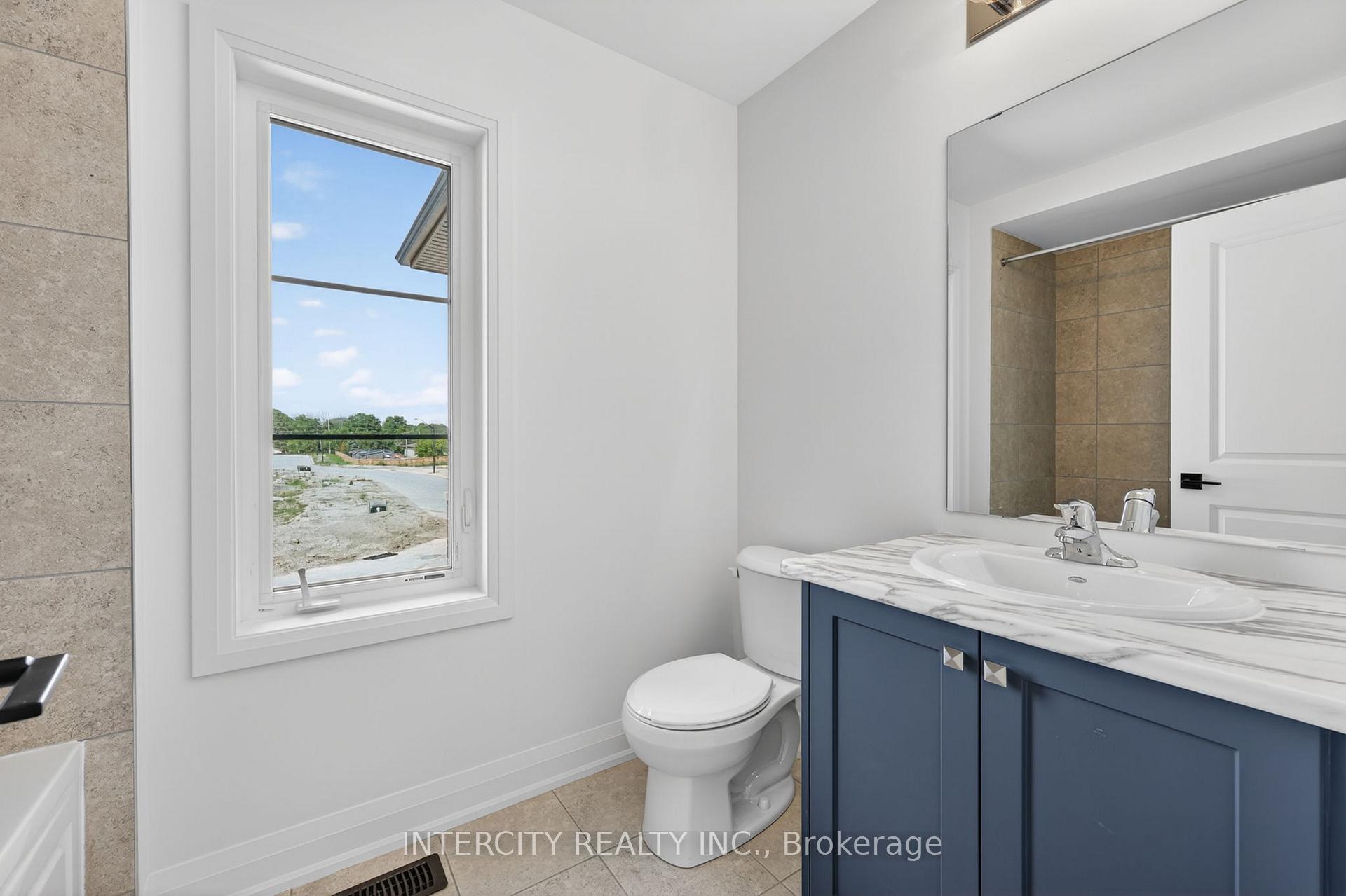 Photo 35 of 22 Legacy Circle, Wasaga Beach — HOMEH