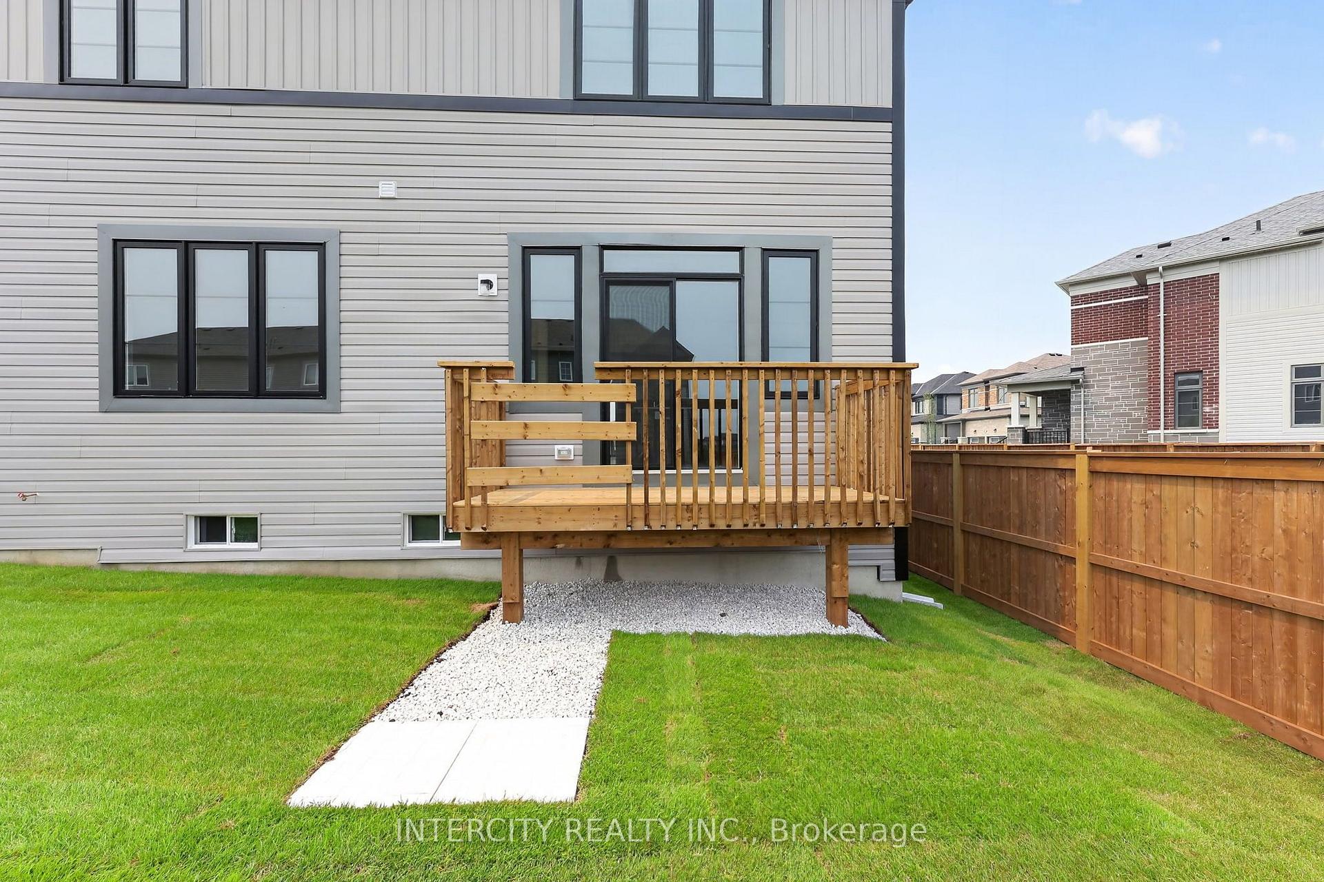 Photo 38 of 22 Legacy Circle, Wasaga Beach — HOMEH