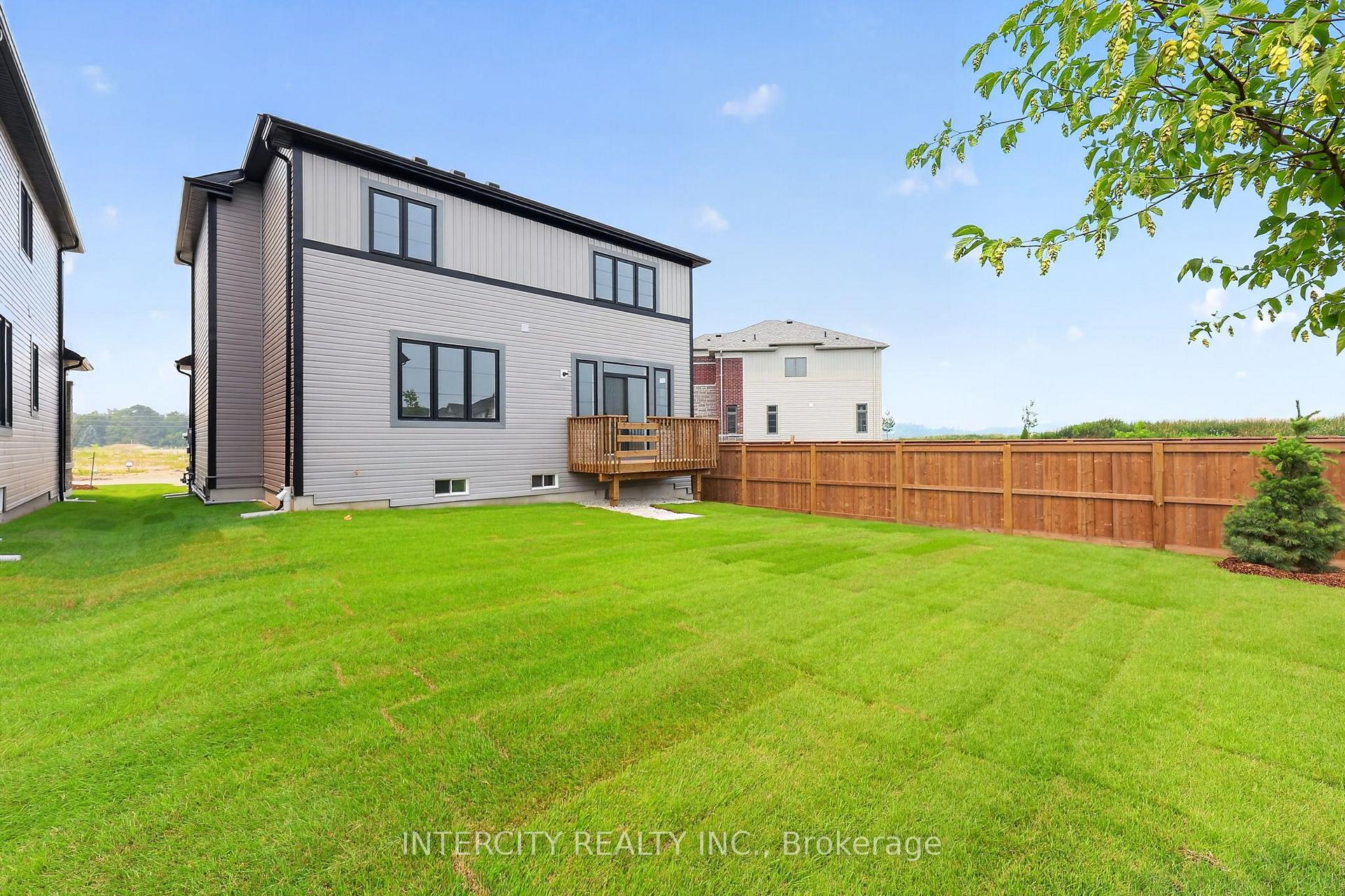 Photo 40 of 22 Legacy Circle, Wasaga Beach — HOMEH