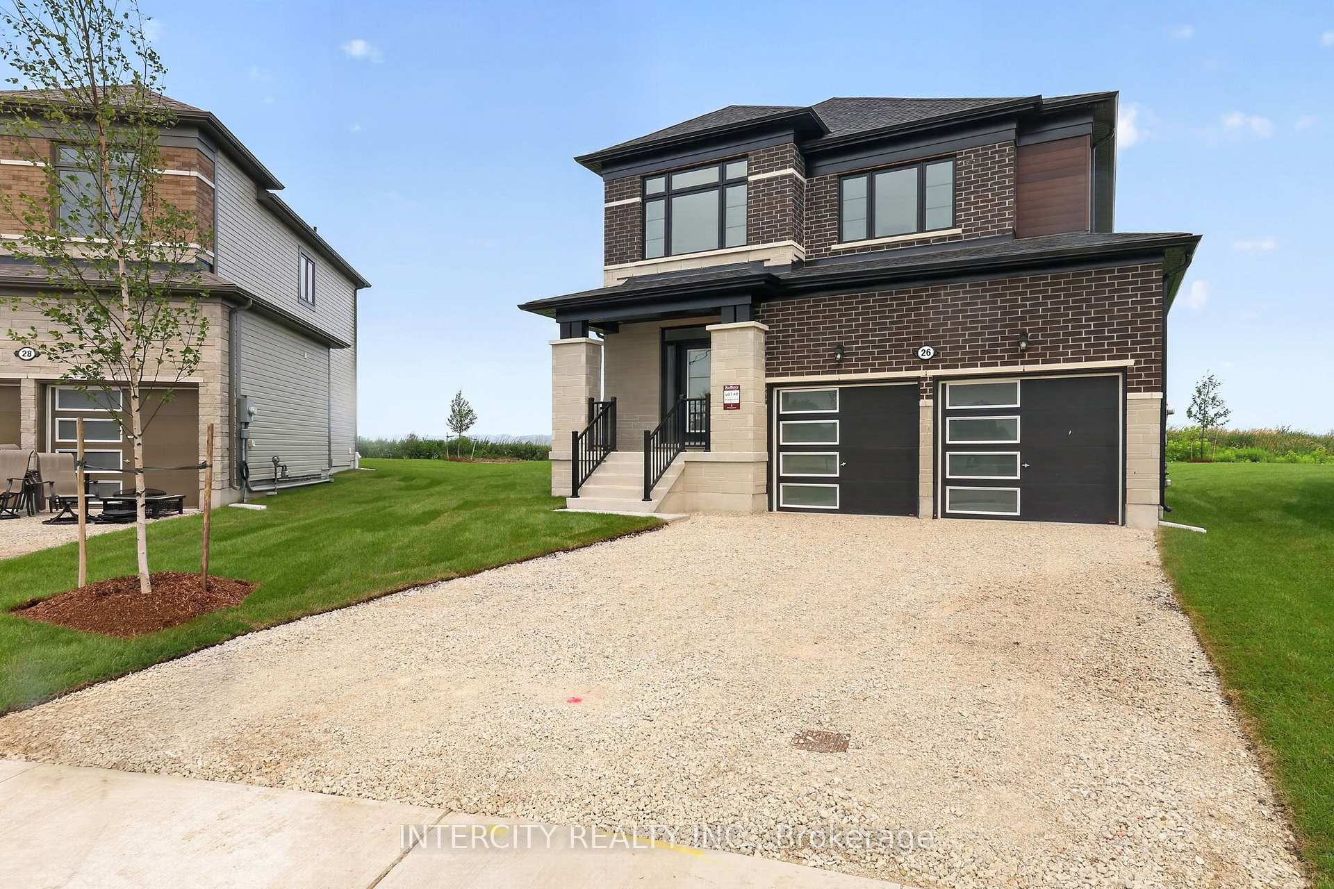 Photo 3 of 26 Legacy Circle, Wasaga Beach — HOMEH