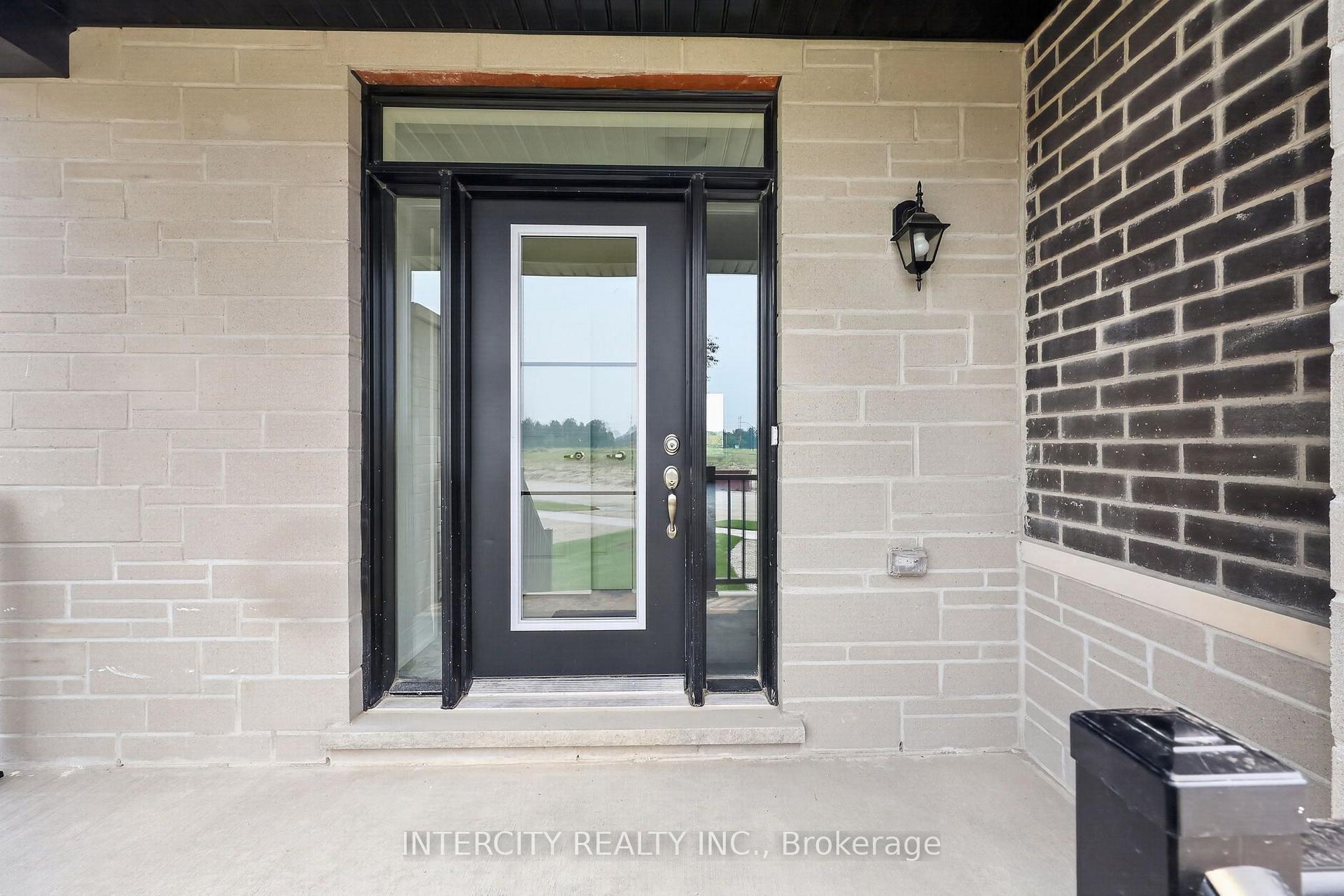 Photo 6 of 26 Legacy Circle, Wasaga Beach — HOMEH