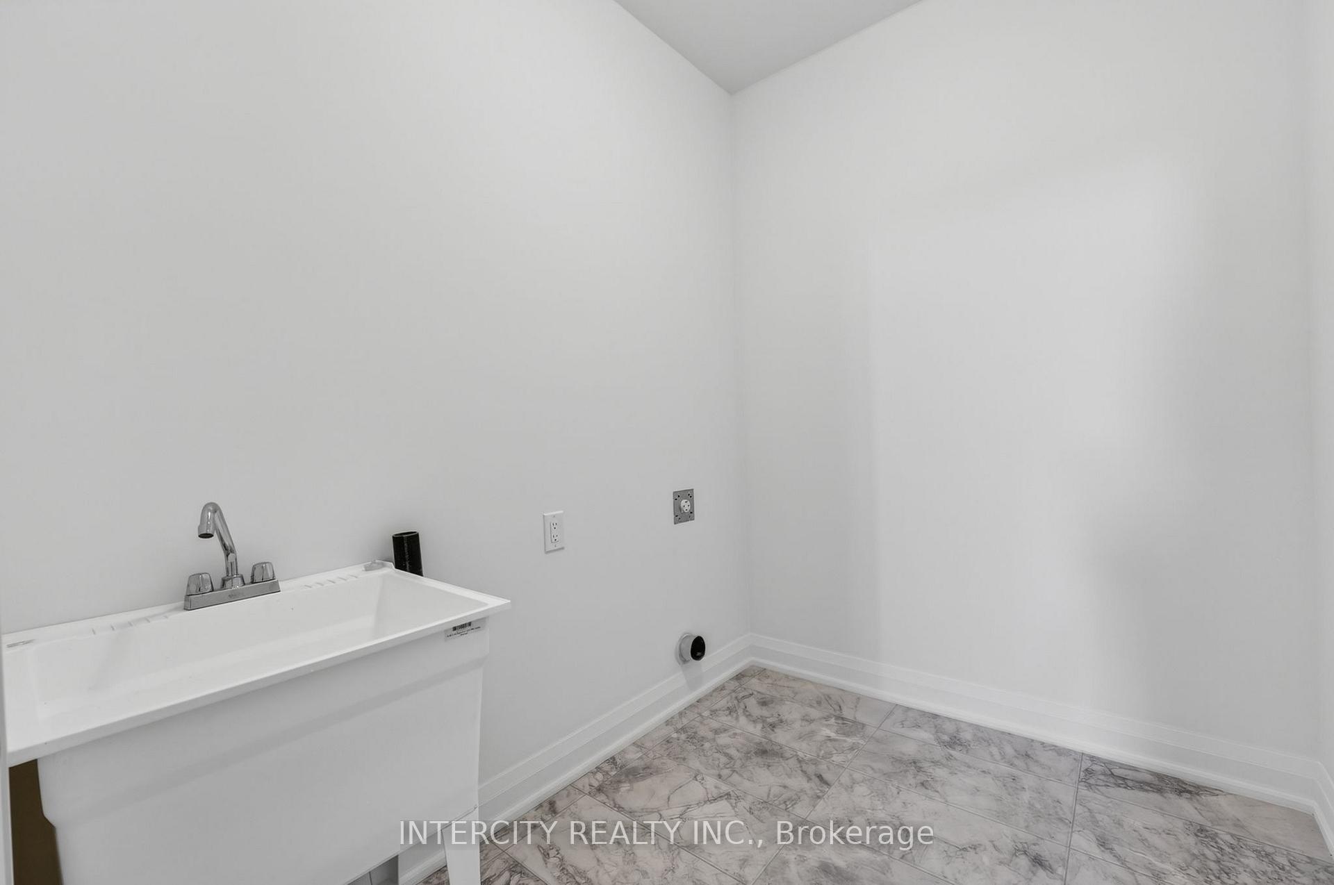 Photo 23 of 26 Legacy Circle, Wasaga Beach — HOMEH