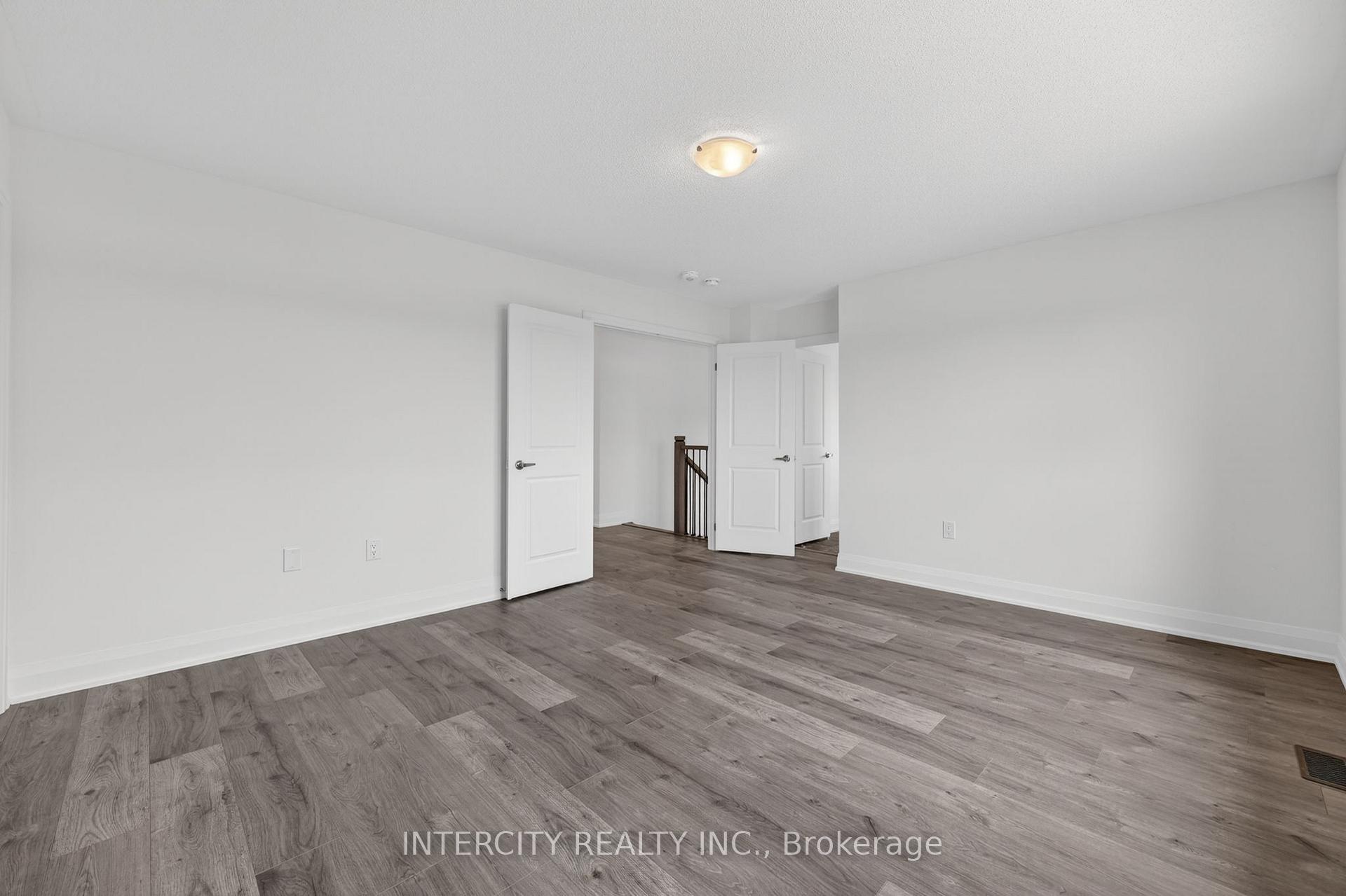 Photo 27 of 26 Legacy Circle, Wasaga Beach — HOMEH