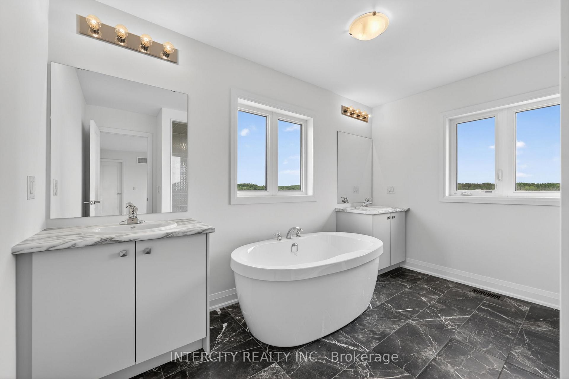 Photo 29 of 26 Legacy Circle, Wasaga Beach — HOMEH