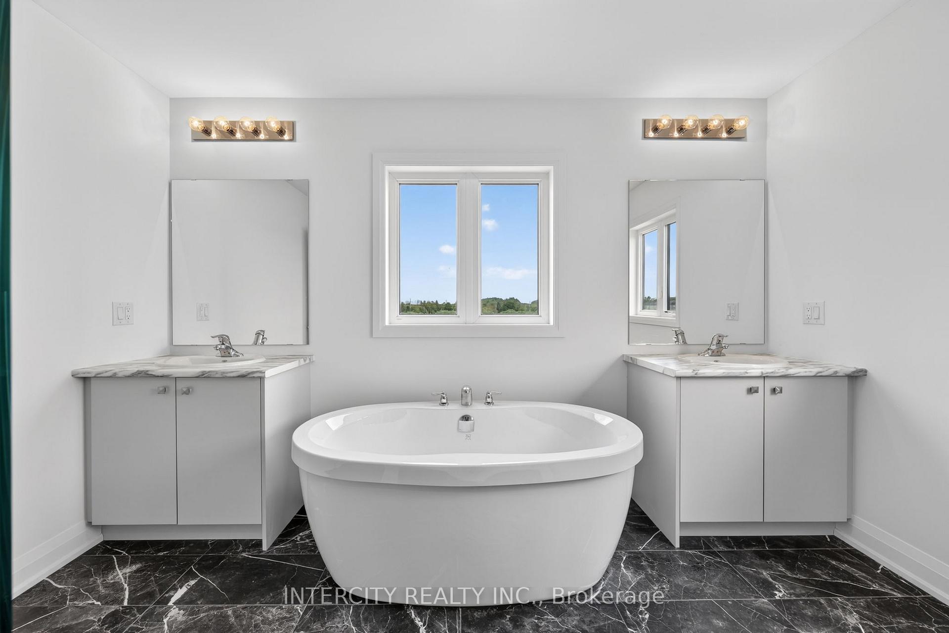 Photo 31 of 26 Legacy Circle, Wasaga Beach — HOMEH