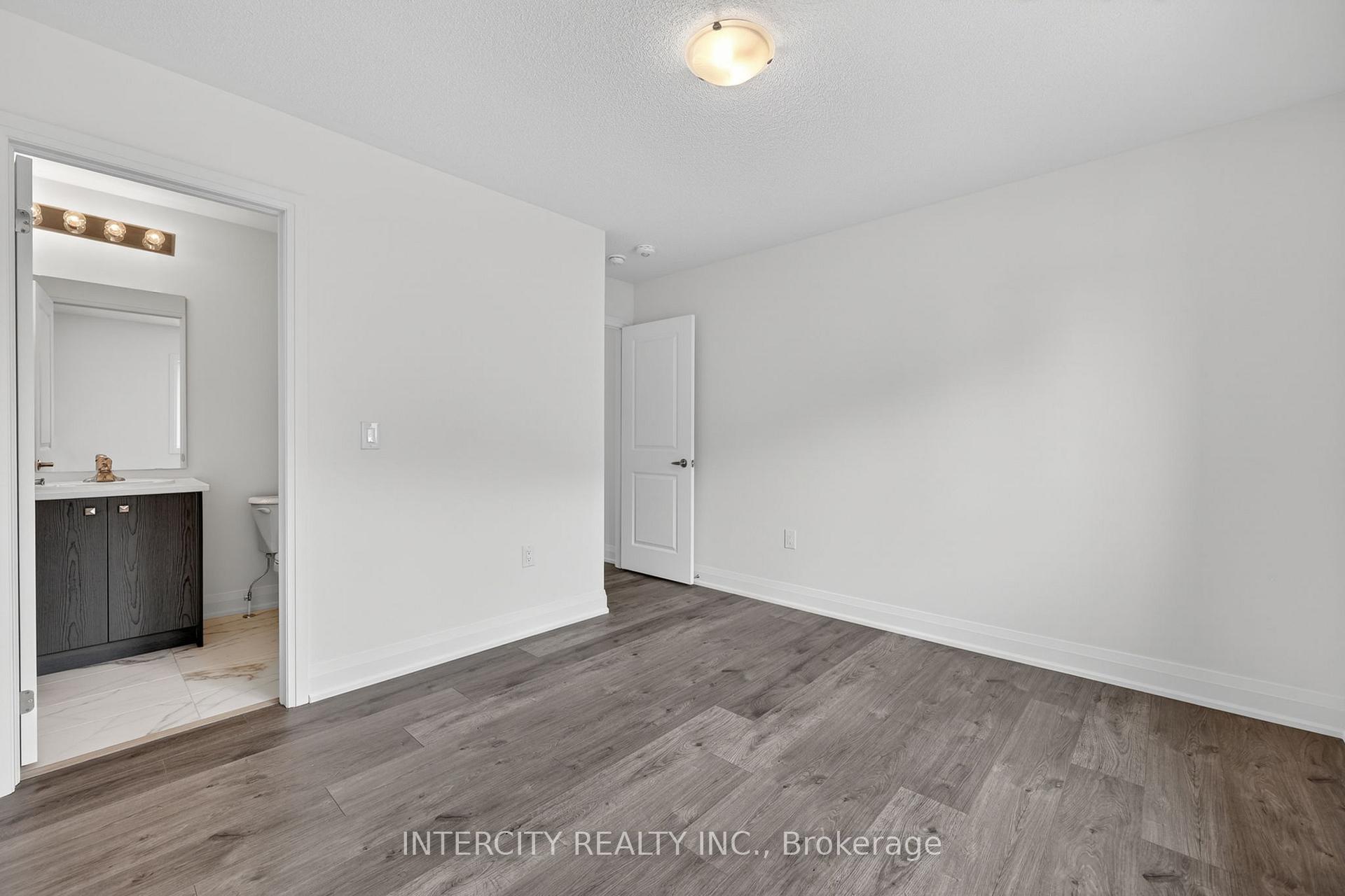 Photo 36 of 26 Legacy Circle, Wasaga Beach — HOMEH