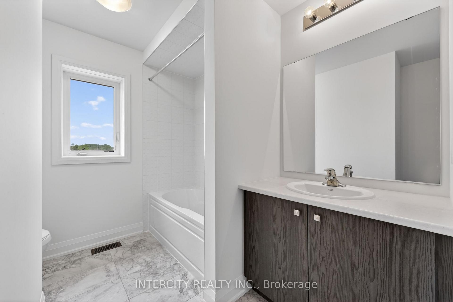 Photo 37 of 26 Legacy Circle, Wasaga Beach — HOMEH