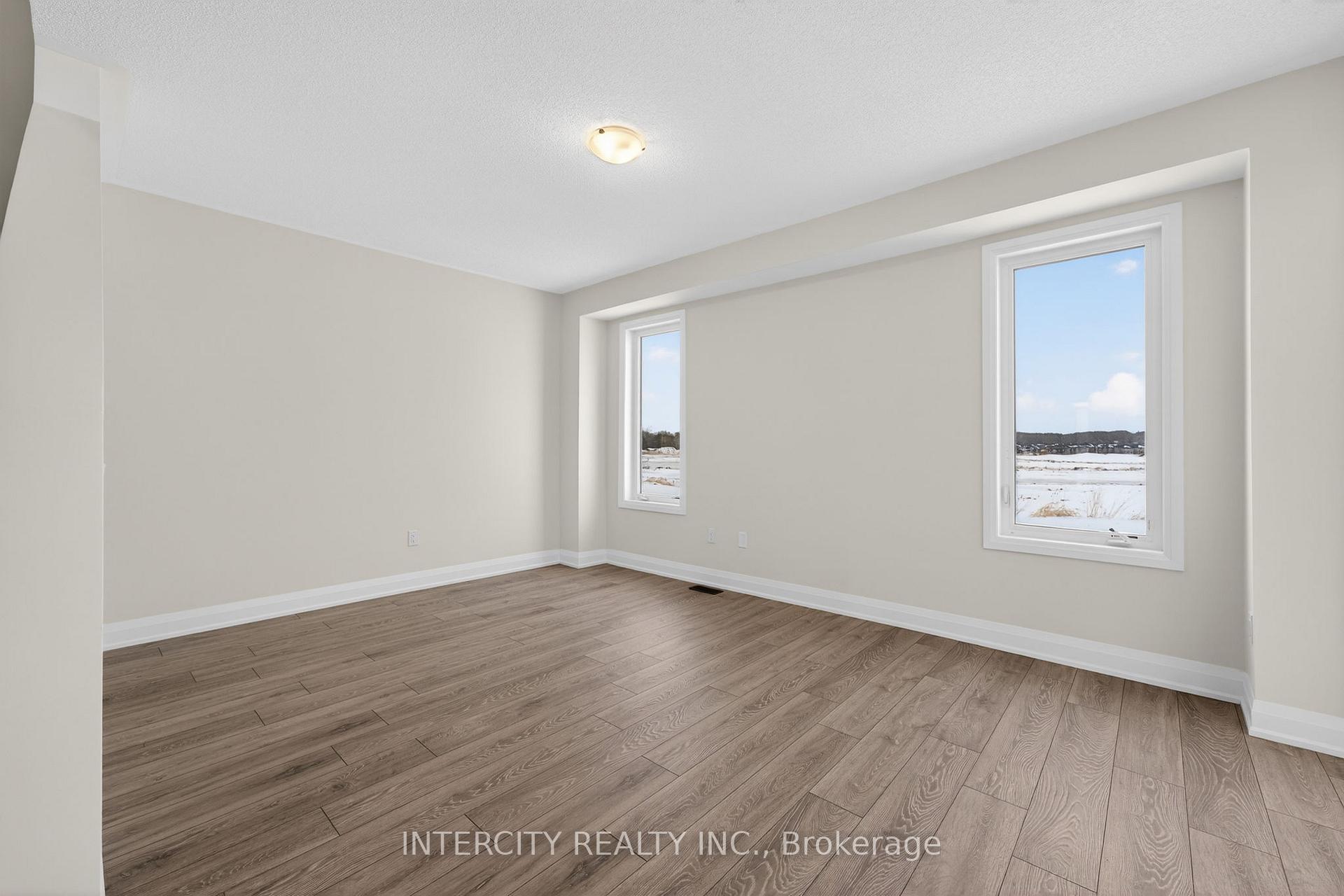 Photo 25 of 30 Legacy Circle, Wasaga Beach — HOMEH