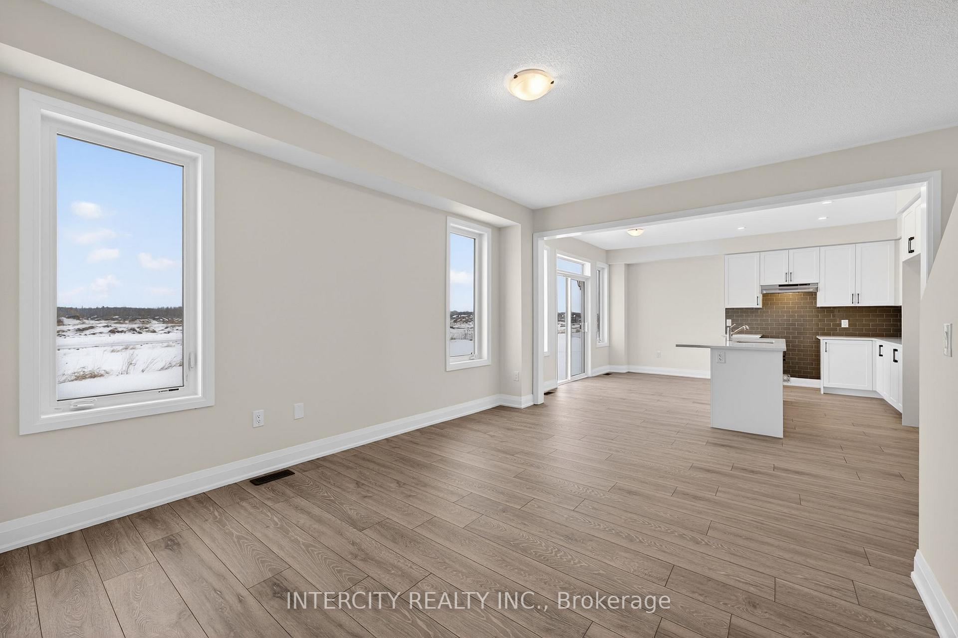 Photo 28 of 30 Legacy Circle, Wasaga Beach — HOMEH