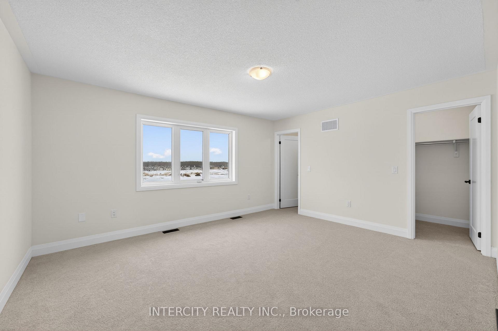 Photo 32 of 30 Legacy Circle, Wasaga Beach — HOMEH