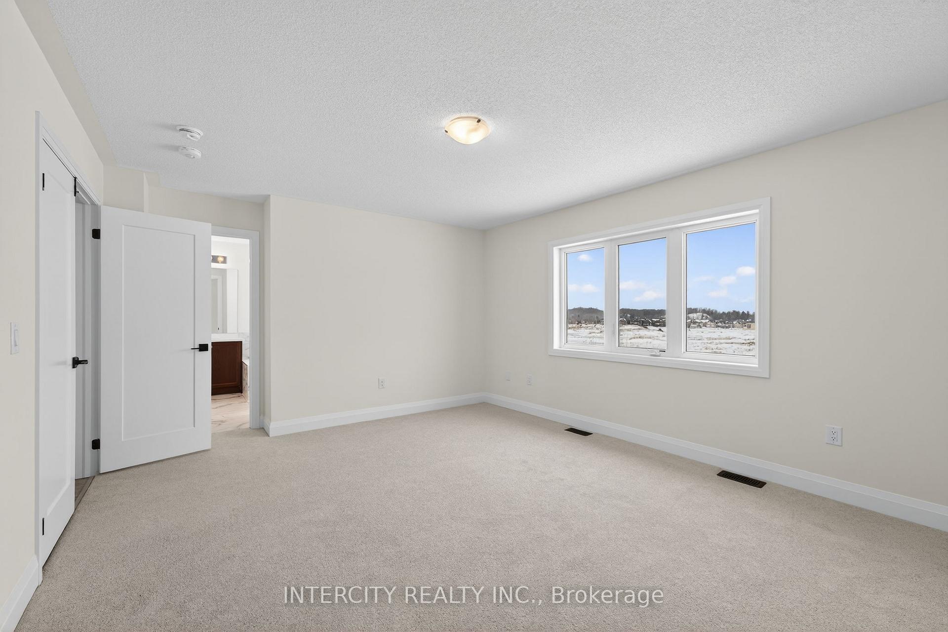 Photo 36 of 30 Legacy Circle, Wasaga Beach — HOMEH