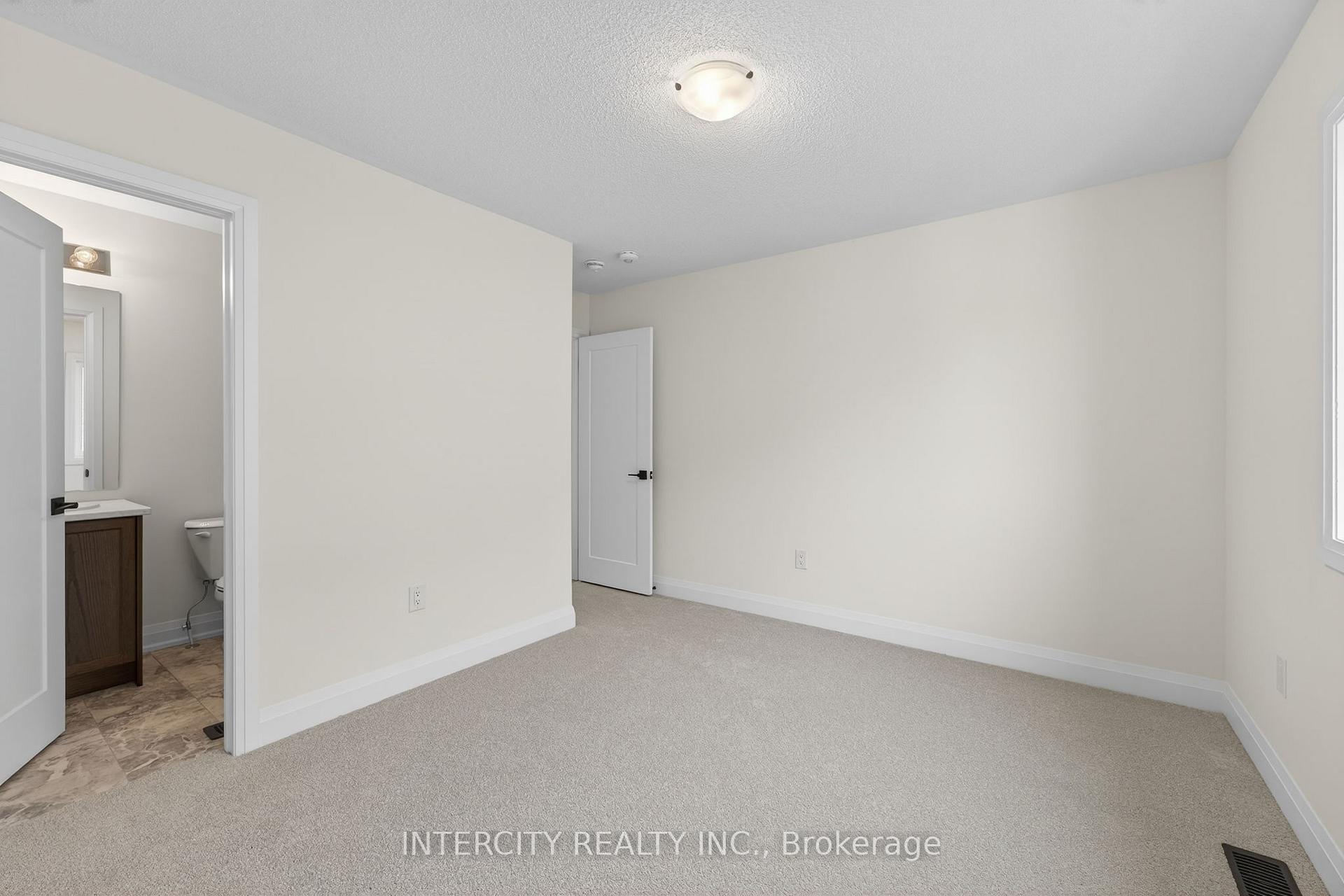 Photo 42 of 30 Legacy Circle, Wasaga Beach — HOMEH