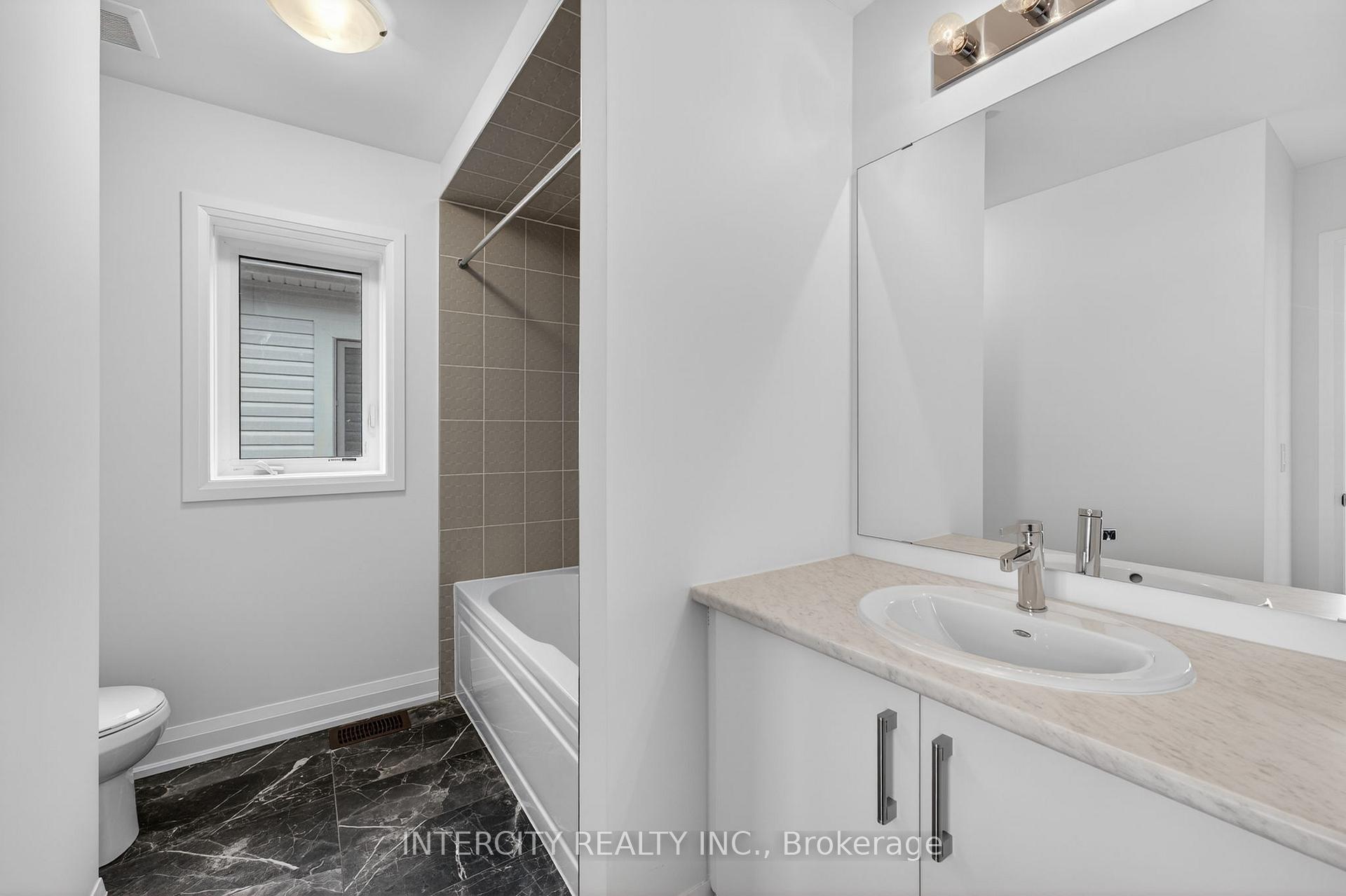 Photo 48 of 30 Legacy Circle, Wasaga Beach — HOMEH