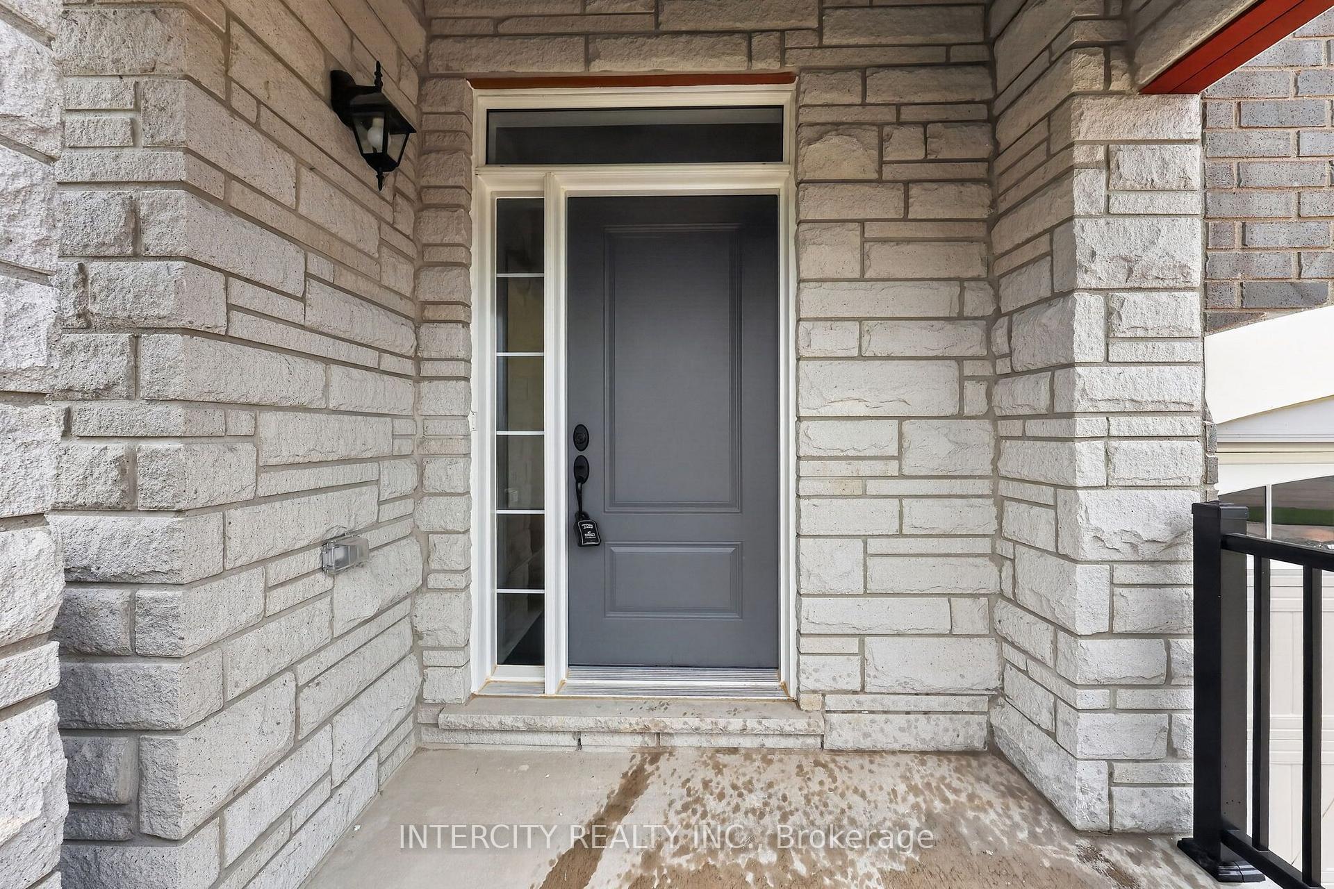 Photo 6 of 38 Legacy Circle, Wasaga Beach — HOMEH