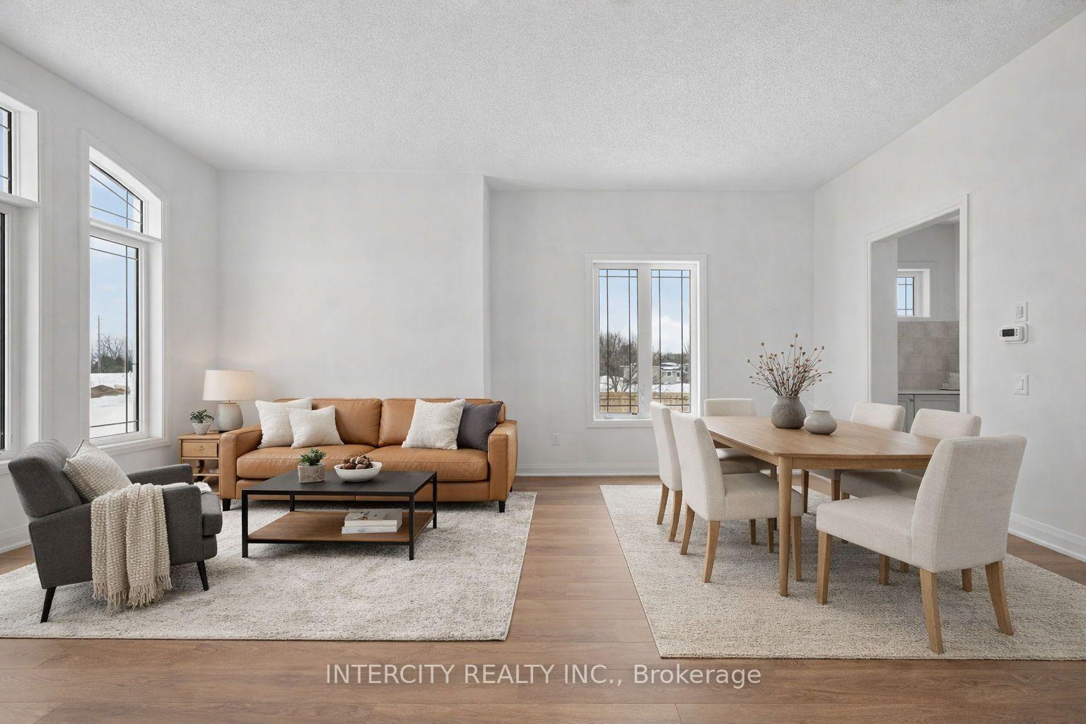 Photo 9 of 38 Legacy Circle, Wasaga Beach — HOMEH