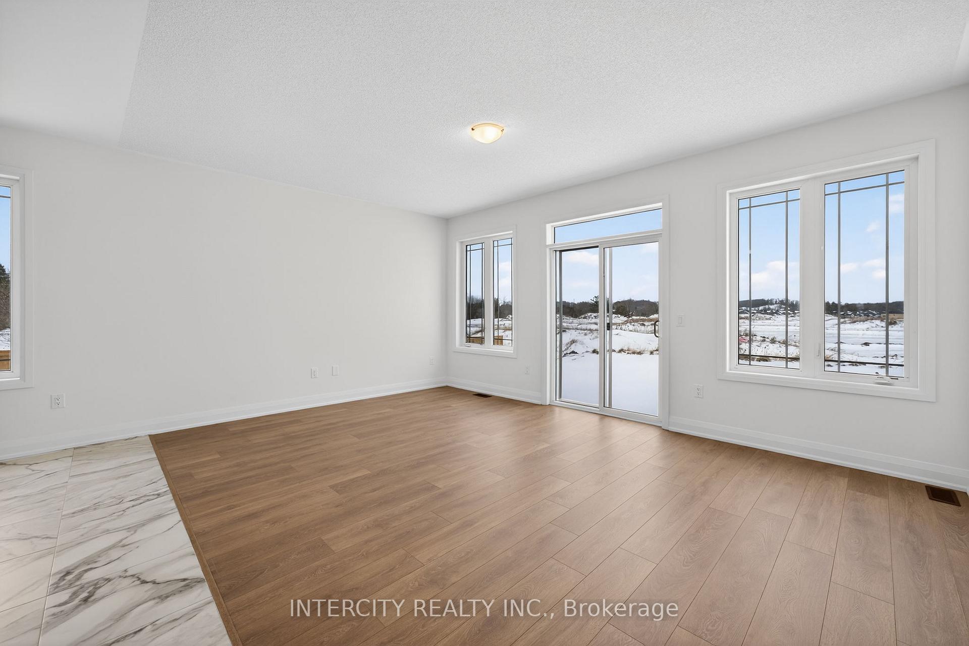 Photo 27 of 38 Legacy Circle, Wasaga Beach — HOMEH