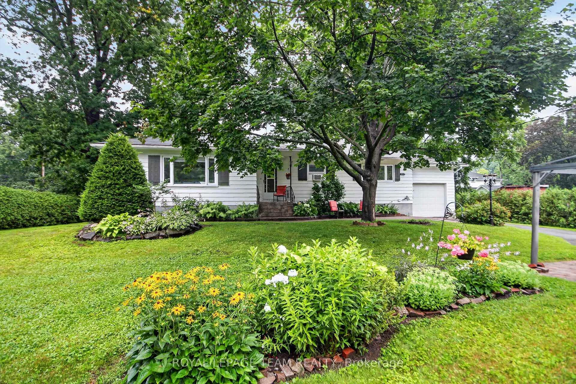 Photo 48 of 1003 St. Peter Street, Ottawa, Cumberland Village — HOMEH