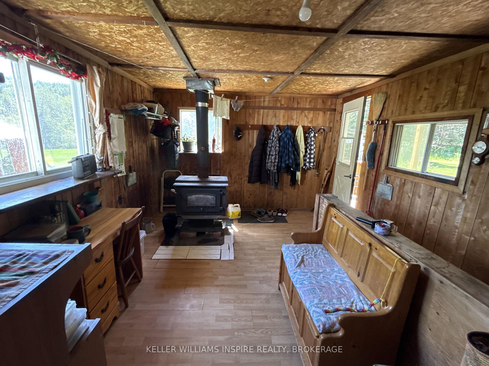 Photo 11 of 994 Peddlers Drive, Calvin — HOMEH