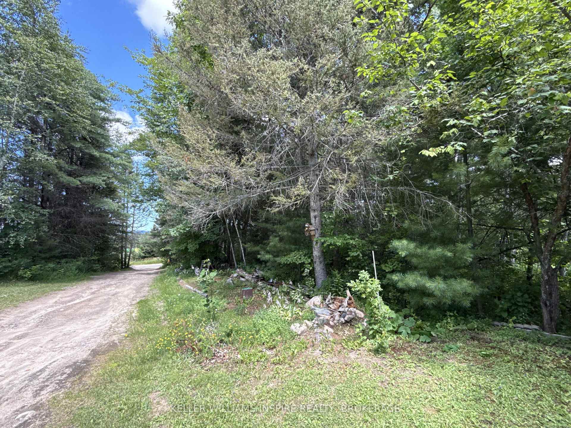Photo 14 of 994 Peddlers Drive, Calvin — HOMEH