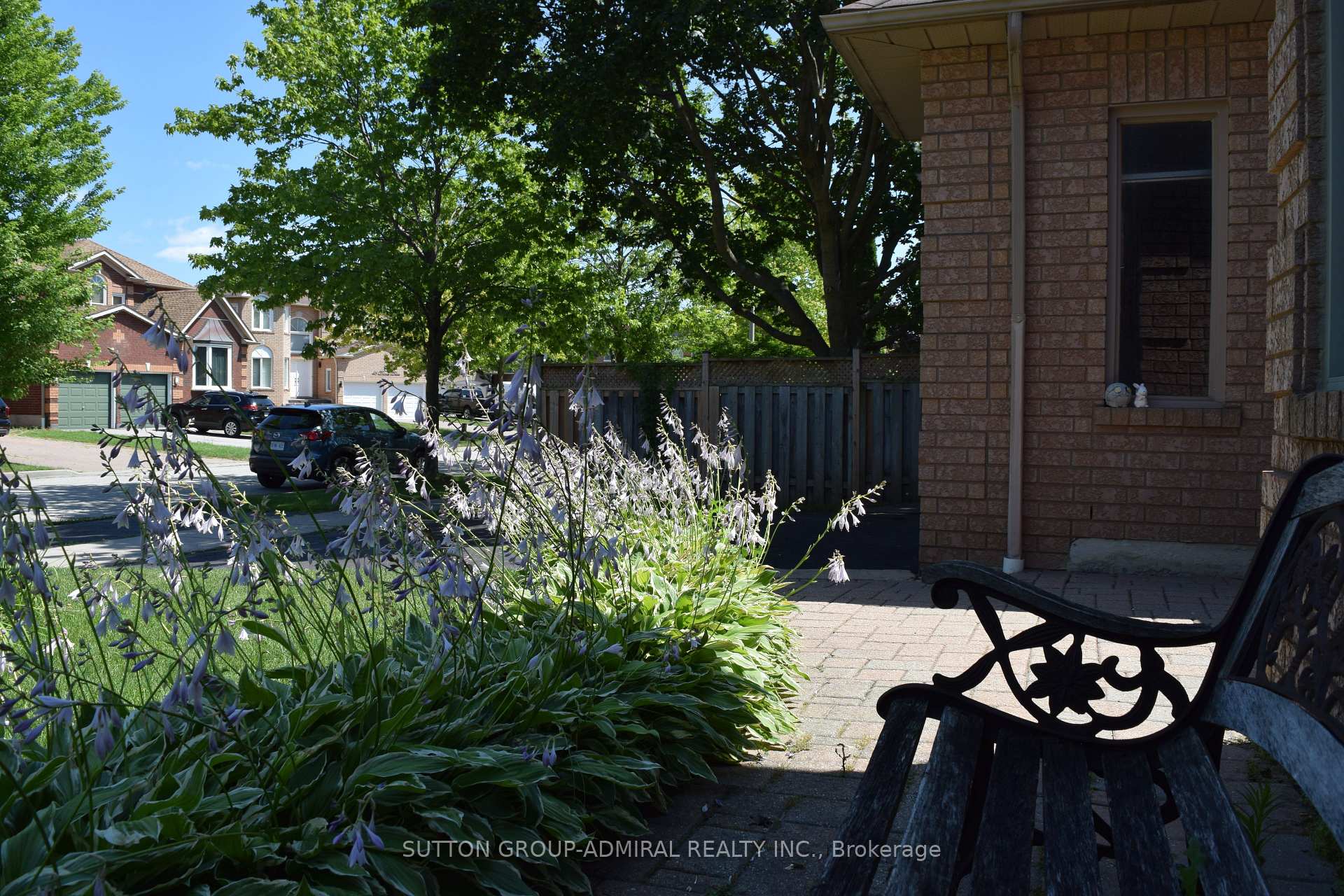 Photo 5 of 51 Daines Drive, Whitby, Rolling Acres — HOMEH