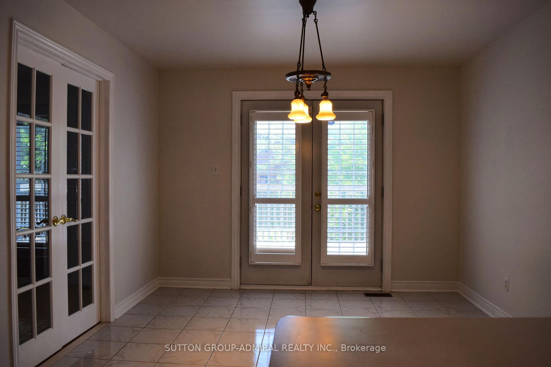 Photo 19 of 51 Daines Drive, Whitby, Rolling Acres — HOMEH