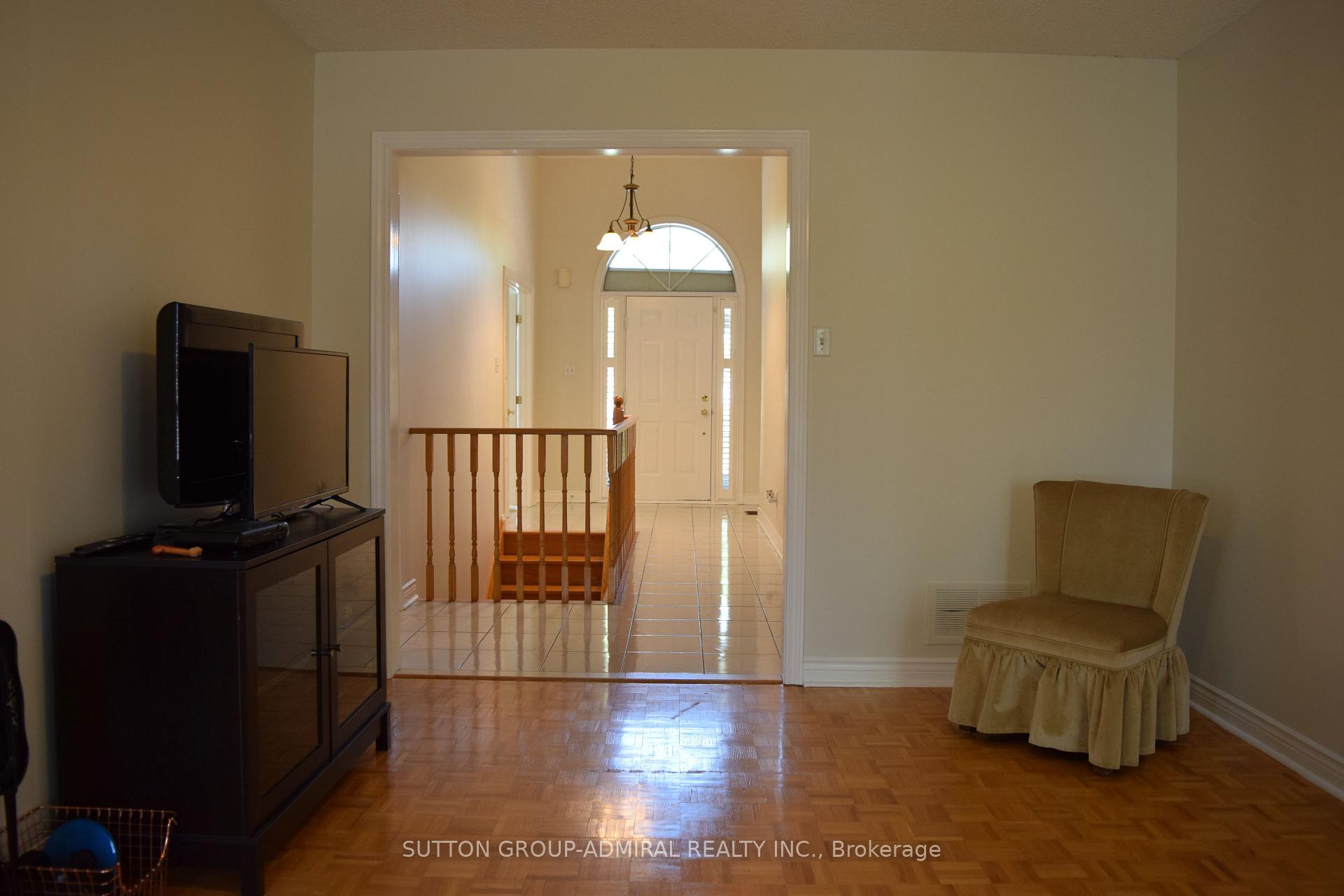 Photo 21 of 51 Daines Drive, Whitby, Rolling Acres — HOMEH