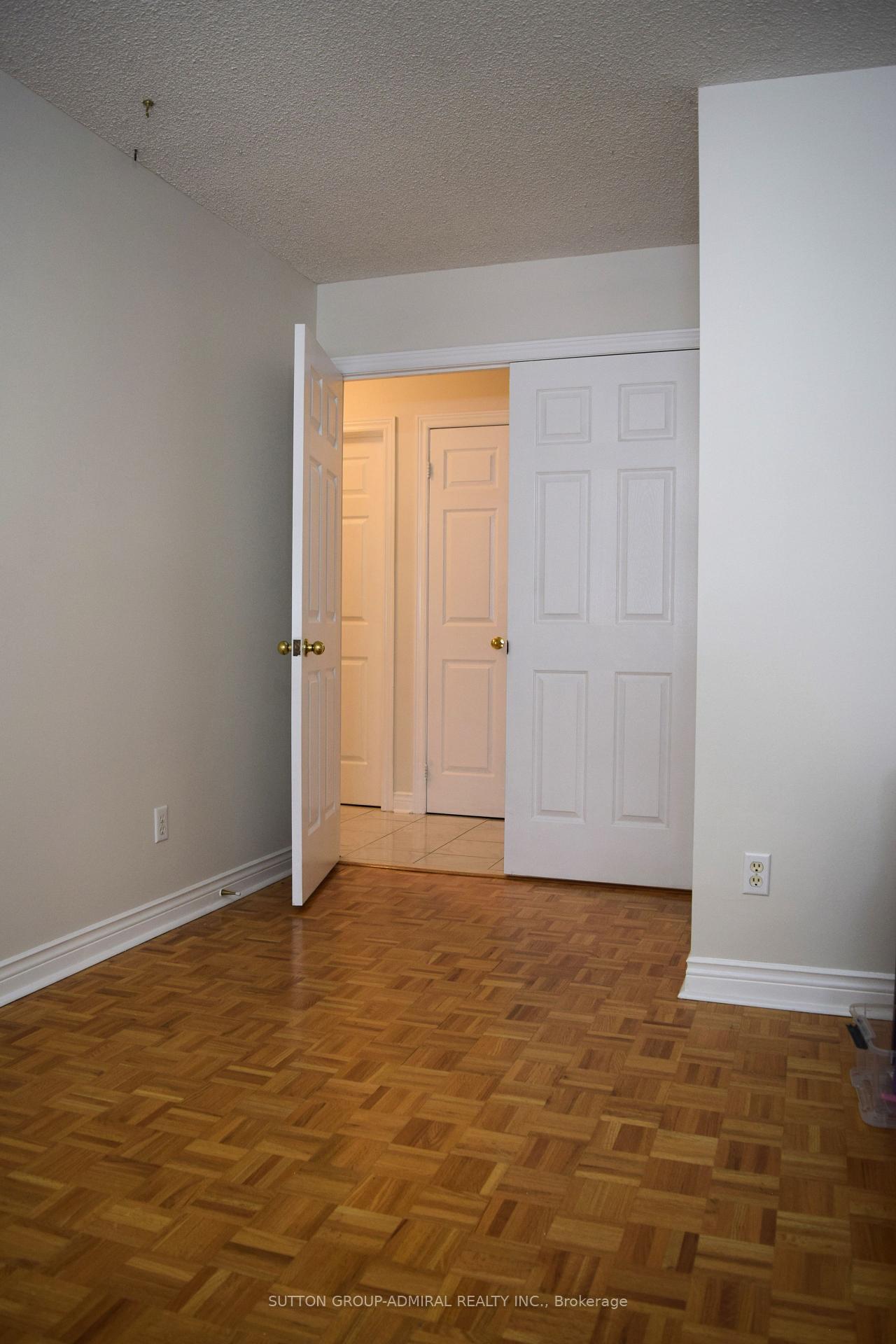Photo 22 of 51 Daines Drive, Whitby, Rolling Acres — HOMEH