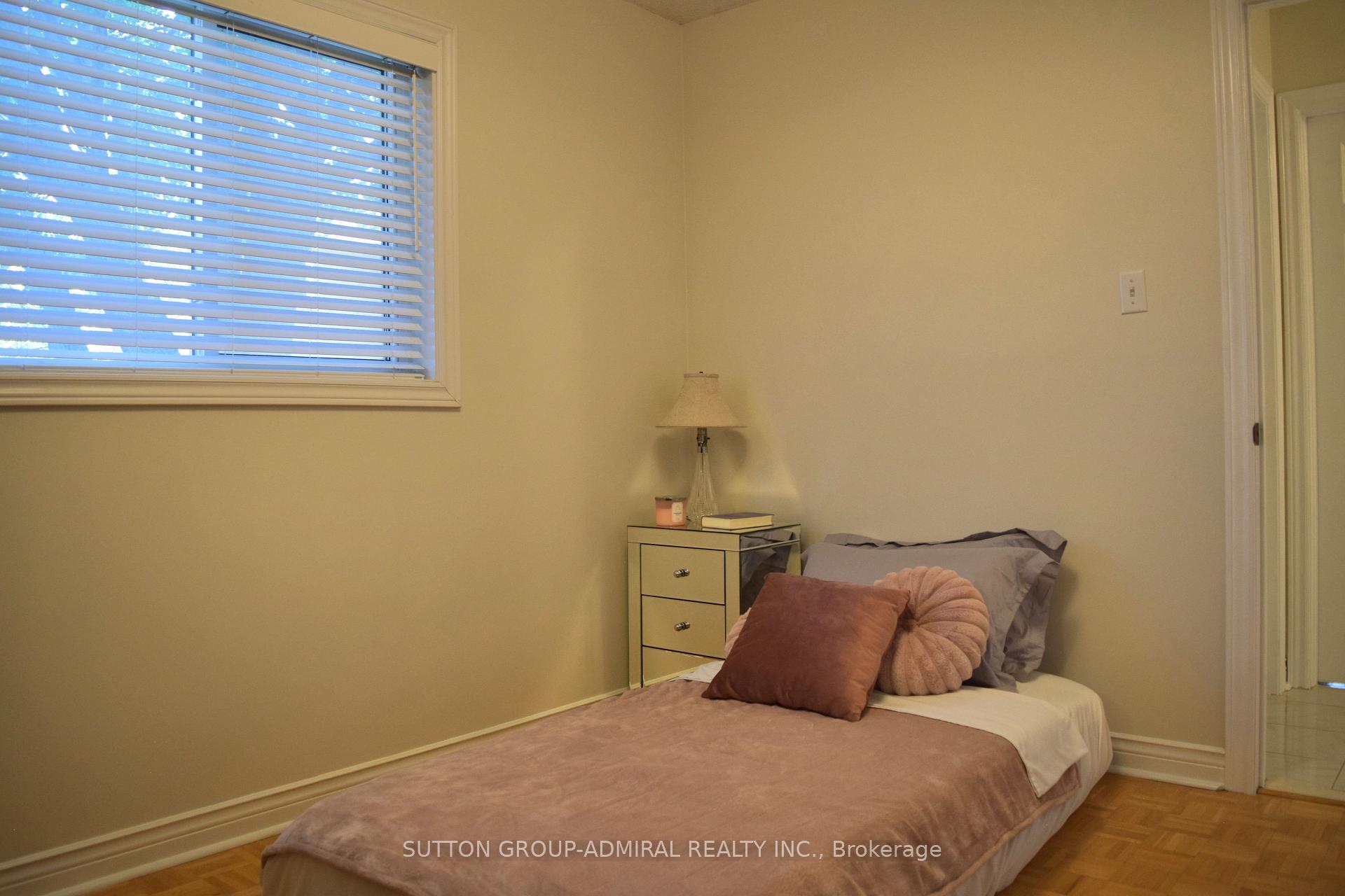 Photo 28 of 51 Daines Drive, Whitby, Rolling Acres — HOMEH
