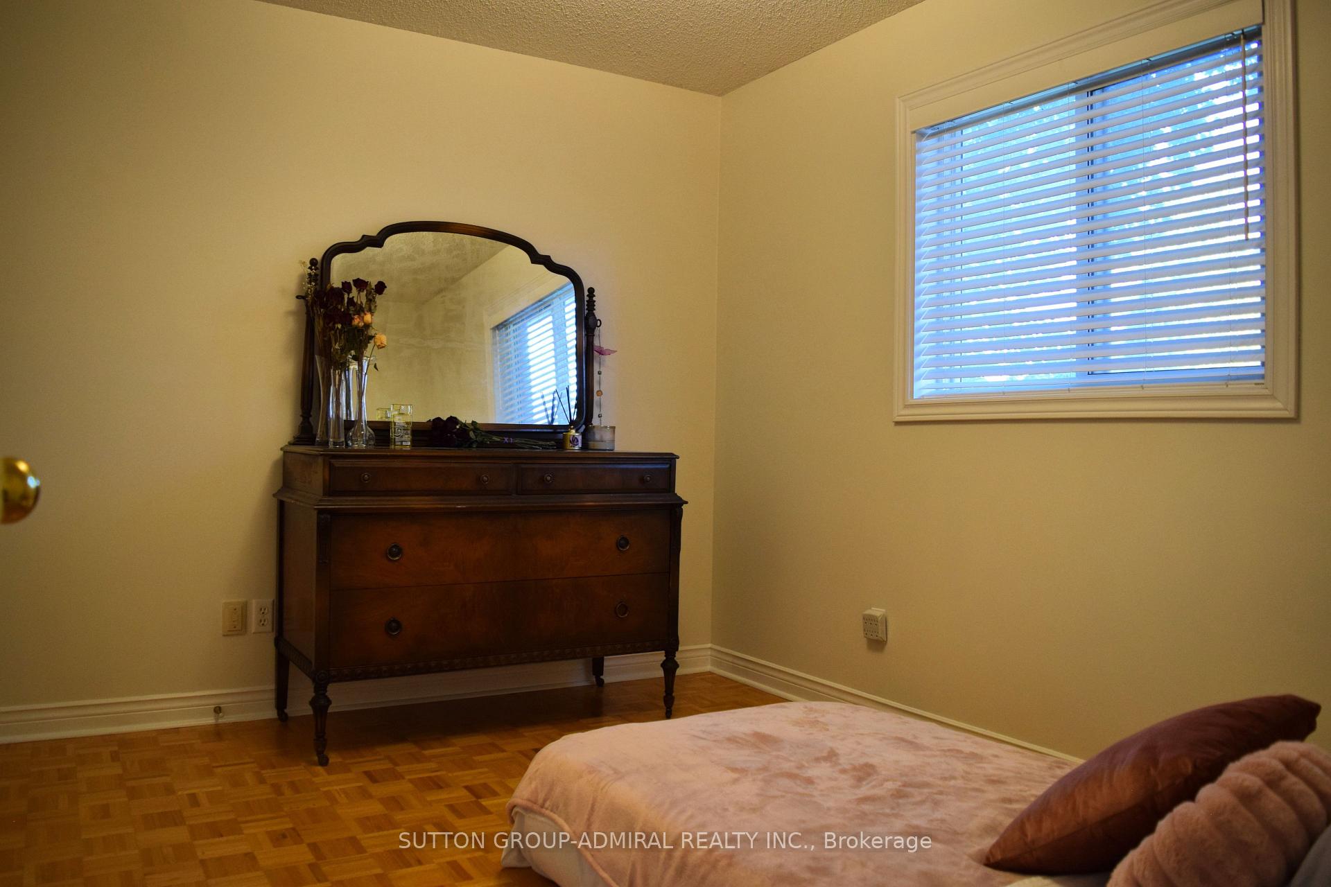 Photo 29 of 51 Daines Drive, Whitby, Rolling Acres — HOMEH