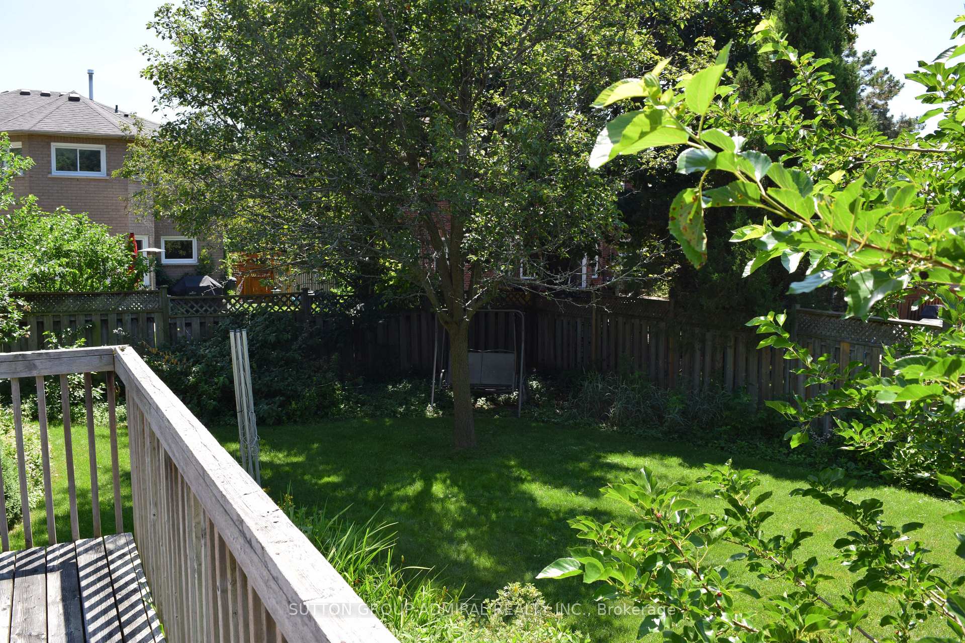 Photo 42 of 51 Daines Drive, Whitby, Rolling Acres — HOMEH