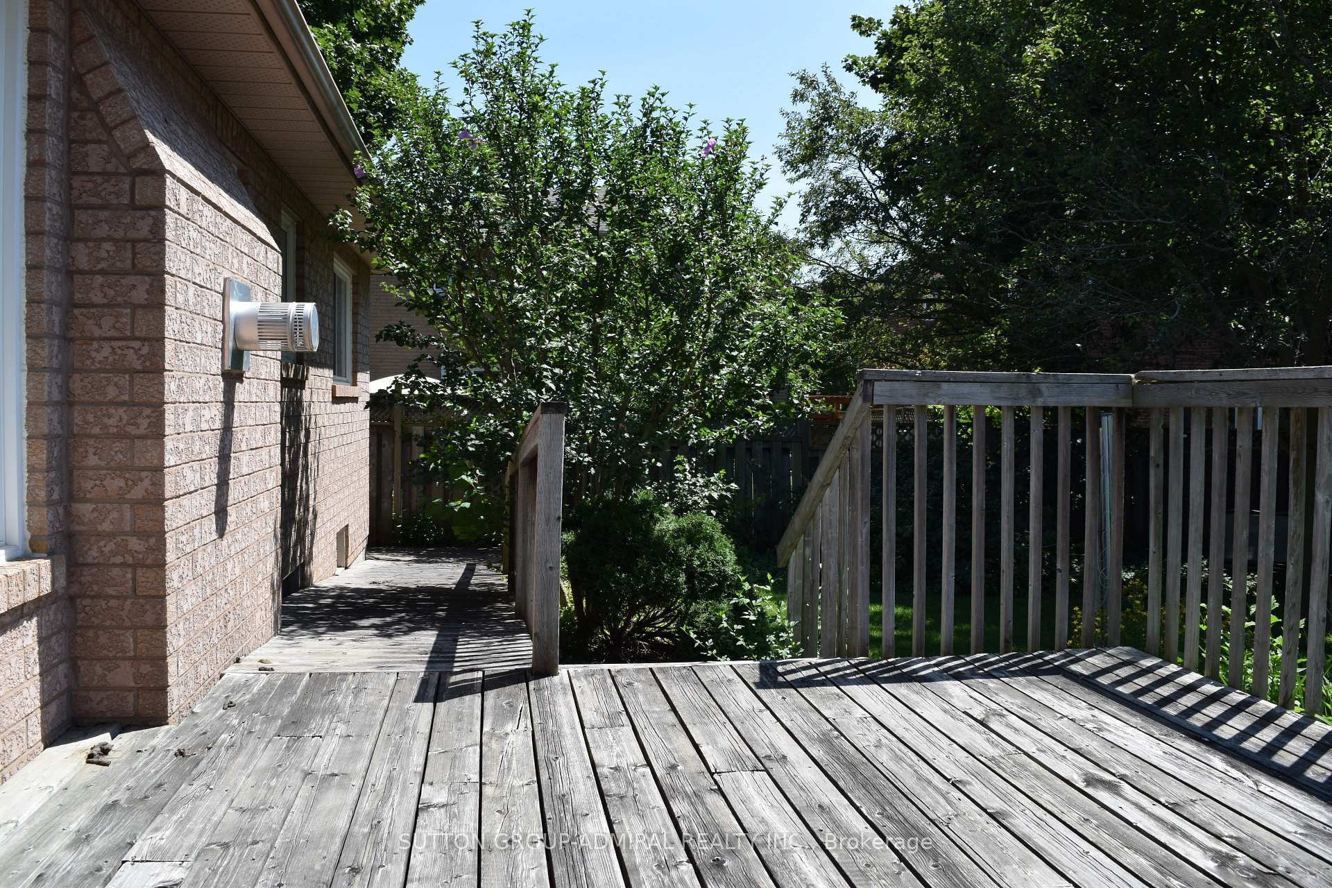 Photo 44 of 51 Daines Drive, Whitby, Rolling Acres — HOMEH
