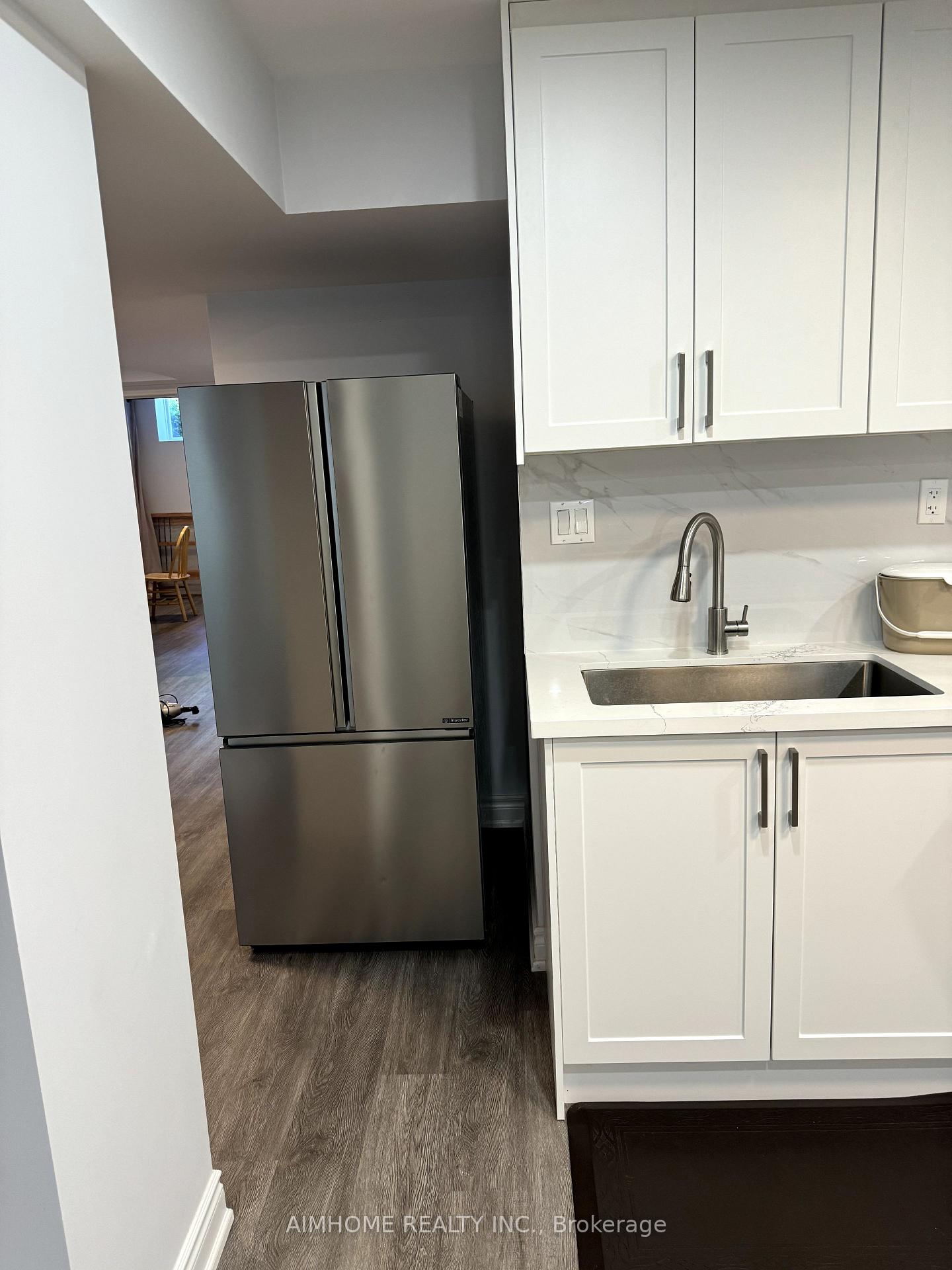 Photo 4 of 1442 Monaghan Circle, Mississauga, Erindale — HOMEH
