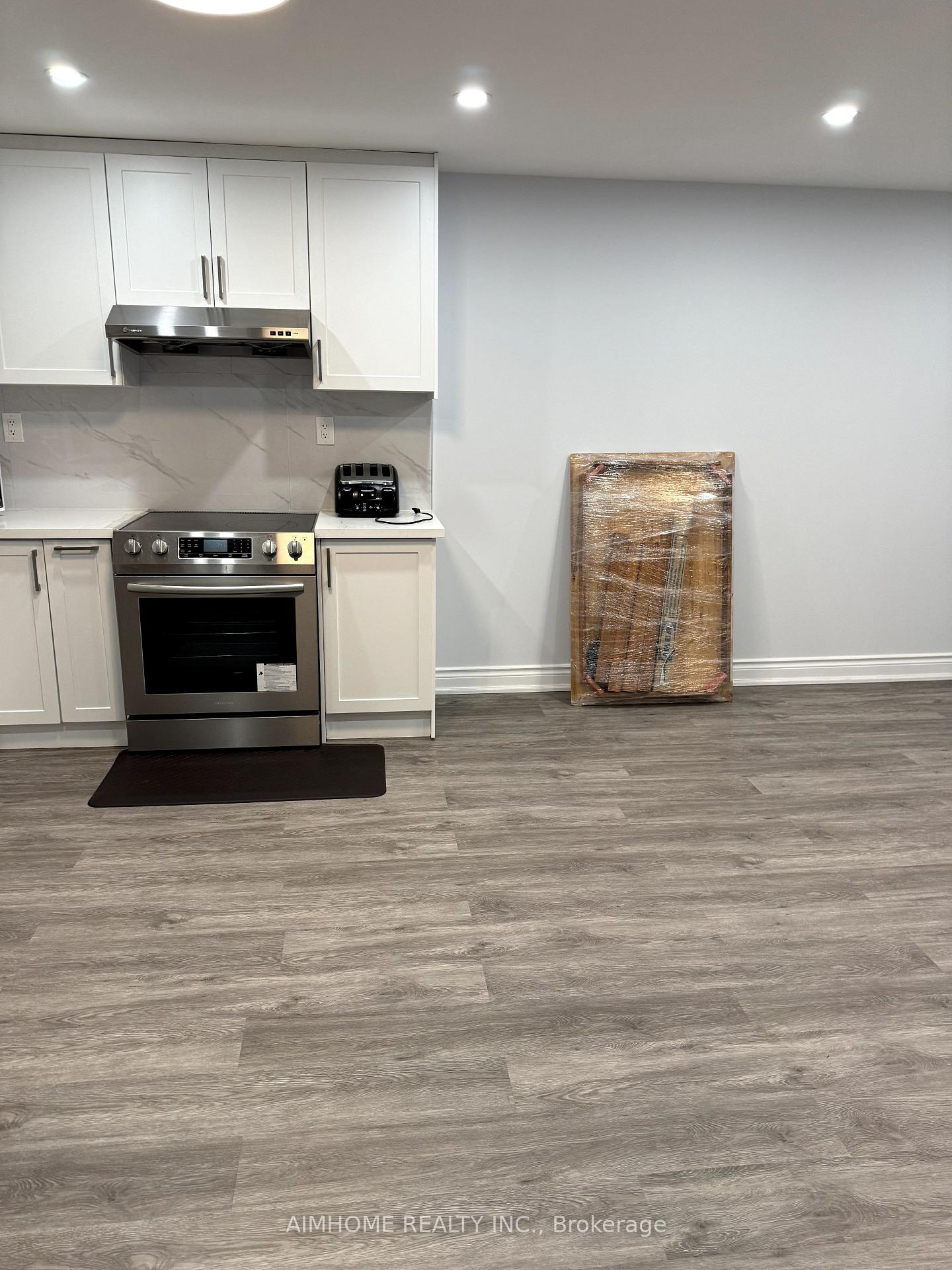 Photo 6 of 1442 Monaghan Circle, Mississauga, Erindale — HOMEH