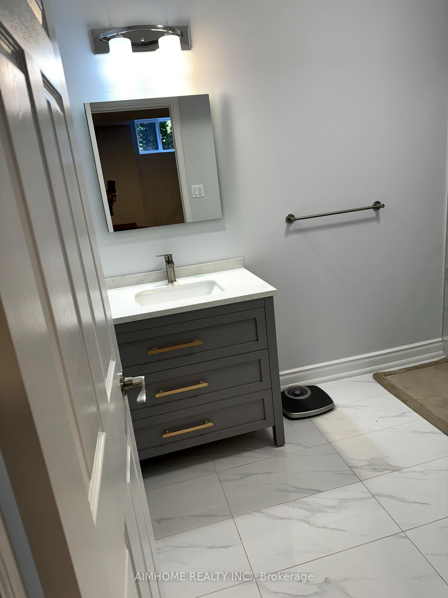 Photo 10 of 1442 Monaghan Circle, Mississauga, Erindale — HOMEH