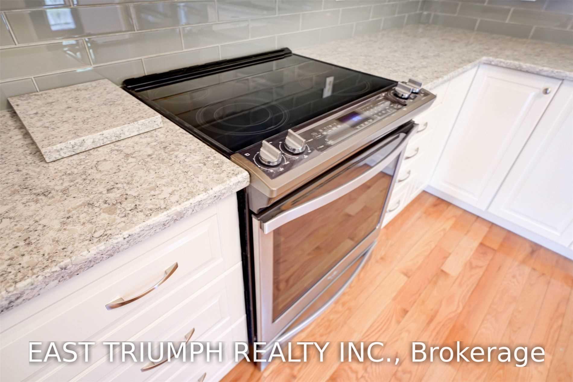 Photo 12 of Unit 6, 4275 Millcroft Park Drive, Burlington, Rose — HOMEH