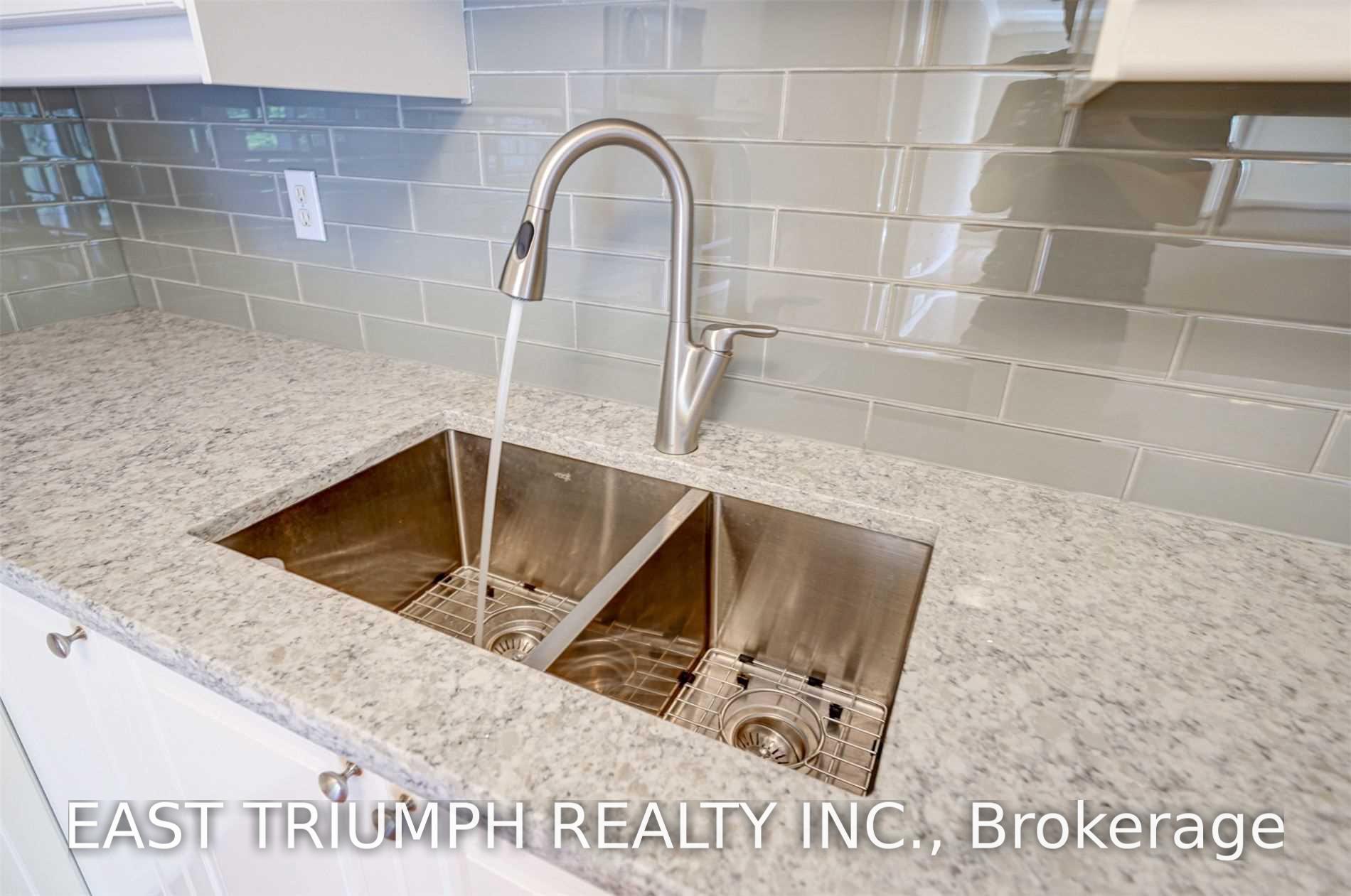 Photo 13 of Unit 6, 4275 Millcroft Park Drive, Burlington, Rose — HOMEH