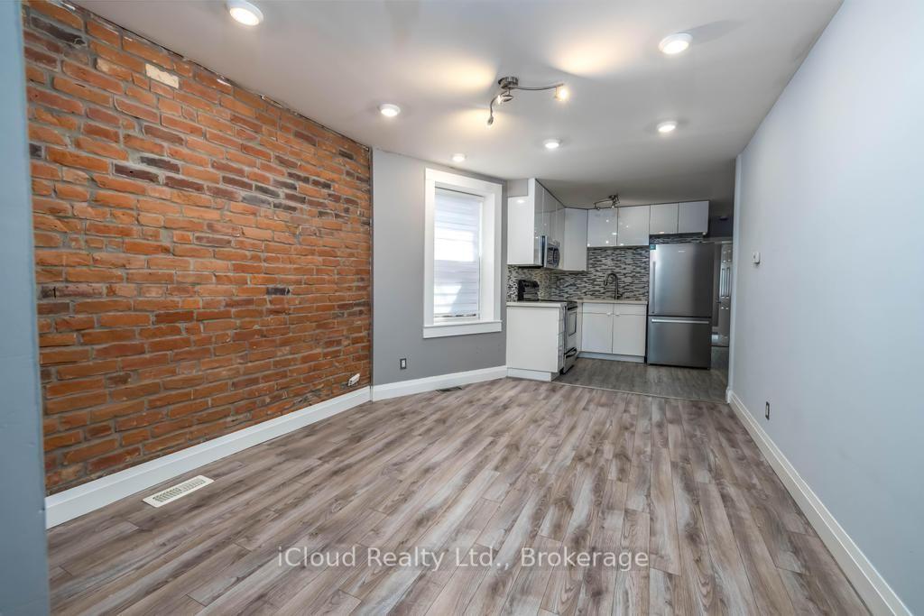 Photo 5 of 225 Wallace Avenue, Toronto, Dovercourt-Wallace Emerson-Junction — HOMEH