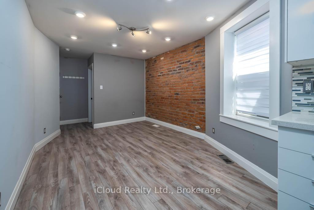 Photo 6 of 225 Wallace Avenue, Toronto, Dovercourt-Wallace Emerson-Junction — HOMEH