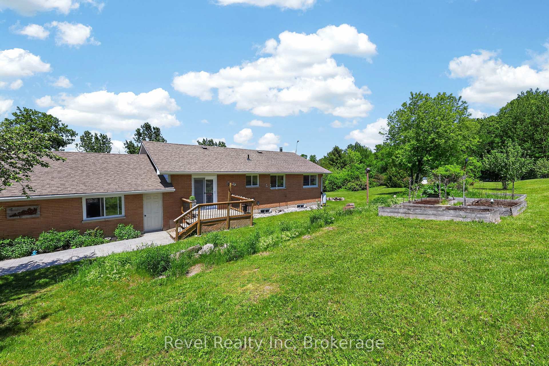Photo 33 of 2391 Rumney Road, Tay, Rural Tay — HOMEH