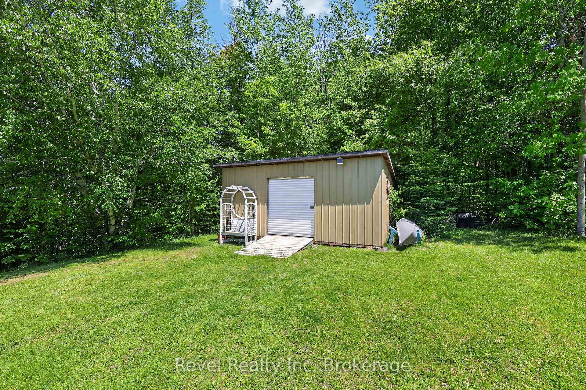 Photo 38 of 2391 Rumney Road, Tay, Rural Tay — HOMEH