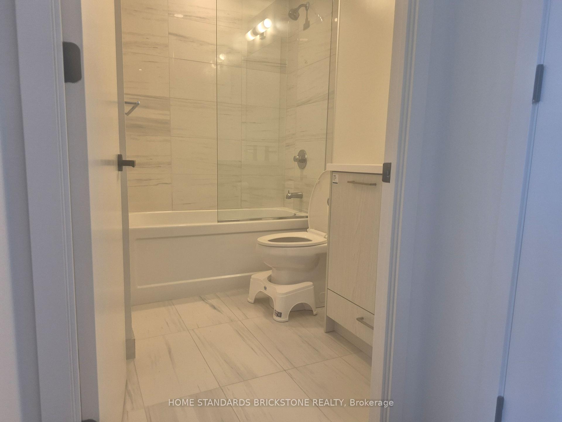 Photo 6 of Unit 3716, 28 Interchage Way W, Vaughan, Vaughan Corporate Centre — HOMEH