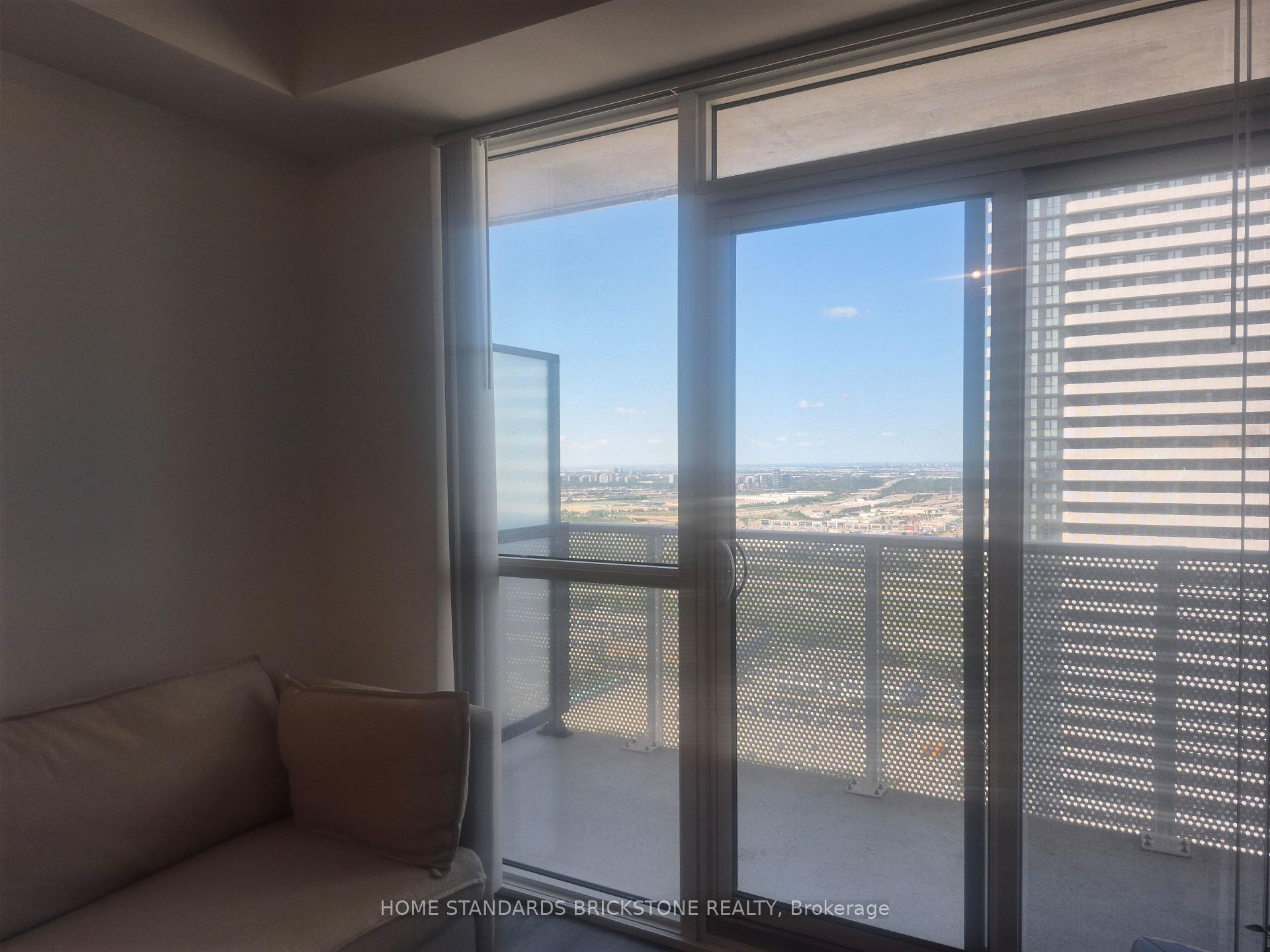 Photo 9 of Unit 3716, 28 Interchage Way W, Vaughan, Vaughan Corporate Centre — HOMEH