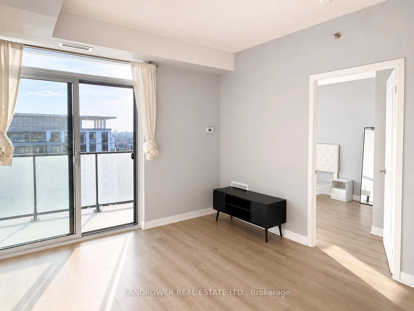 Photo 5 of Unit 2102, 195 Bonis Avenue, Scarborough, Tam O'Shanter-Sullivan — HOMEH